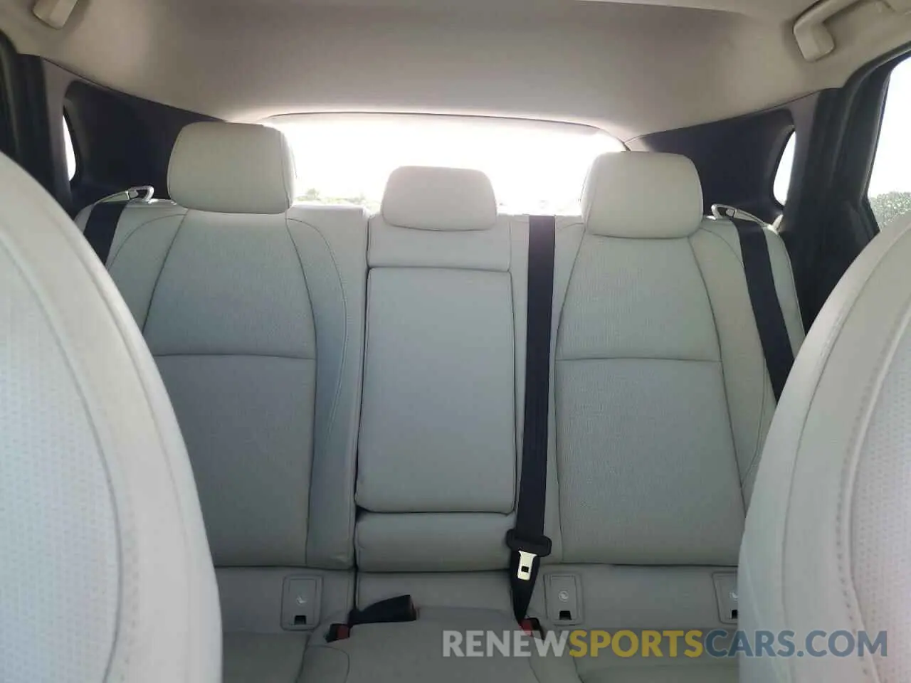 10 Photograph of a damaged car 3MVDMBDY6RM602606 MAZDA CX30 2024