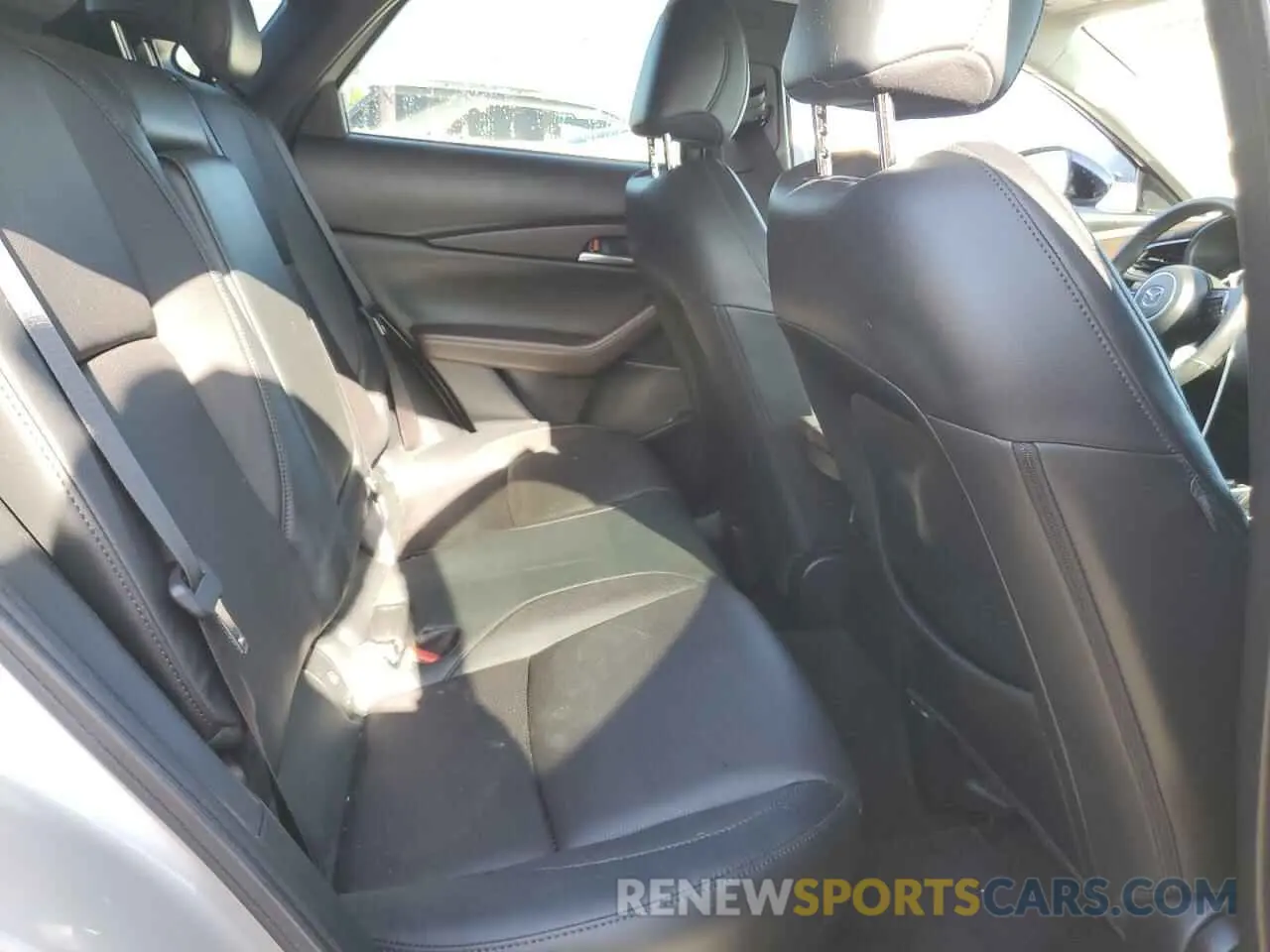 11 Photograph of a damaged car 3MVDMBEY5RM660110 MAZDA CX30 2024