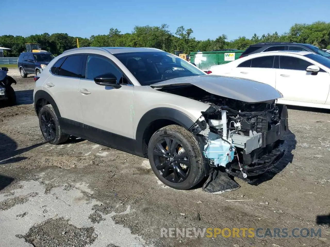 4 Photograph of a damaged car 3MVDMBEY5RM660110 MAZDA CX30 2024