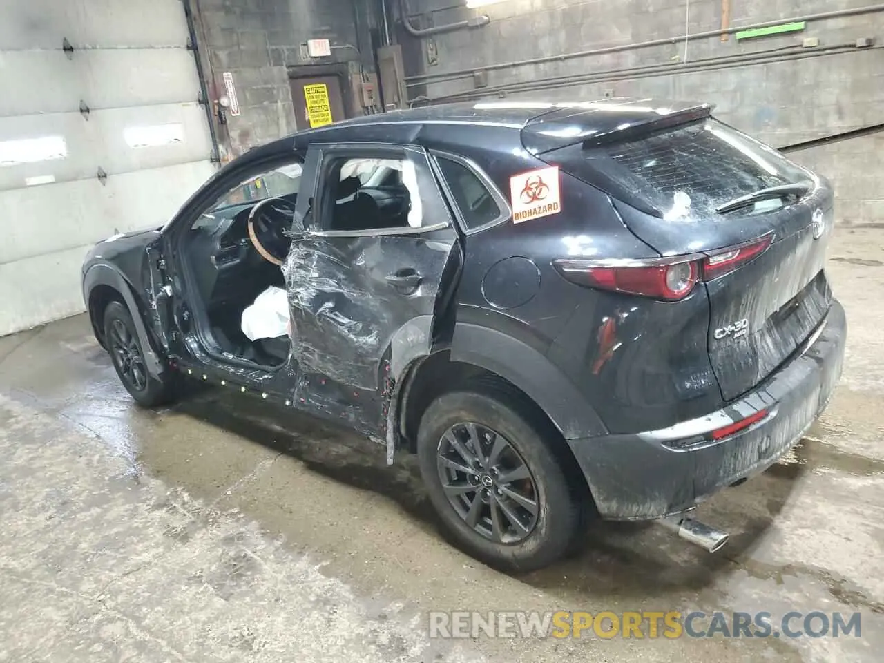 2 Photograph of a damaged car 3MVDMBAM3SM756861 MAZDA CX30 2025
