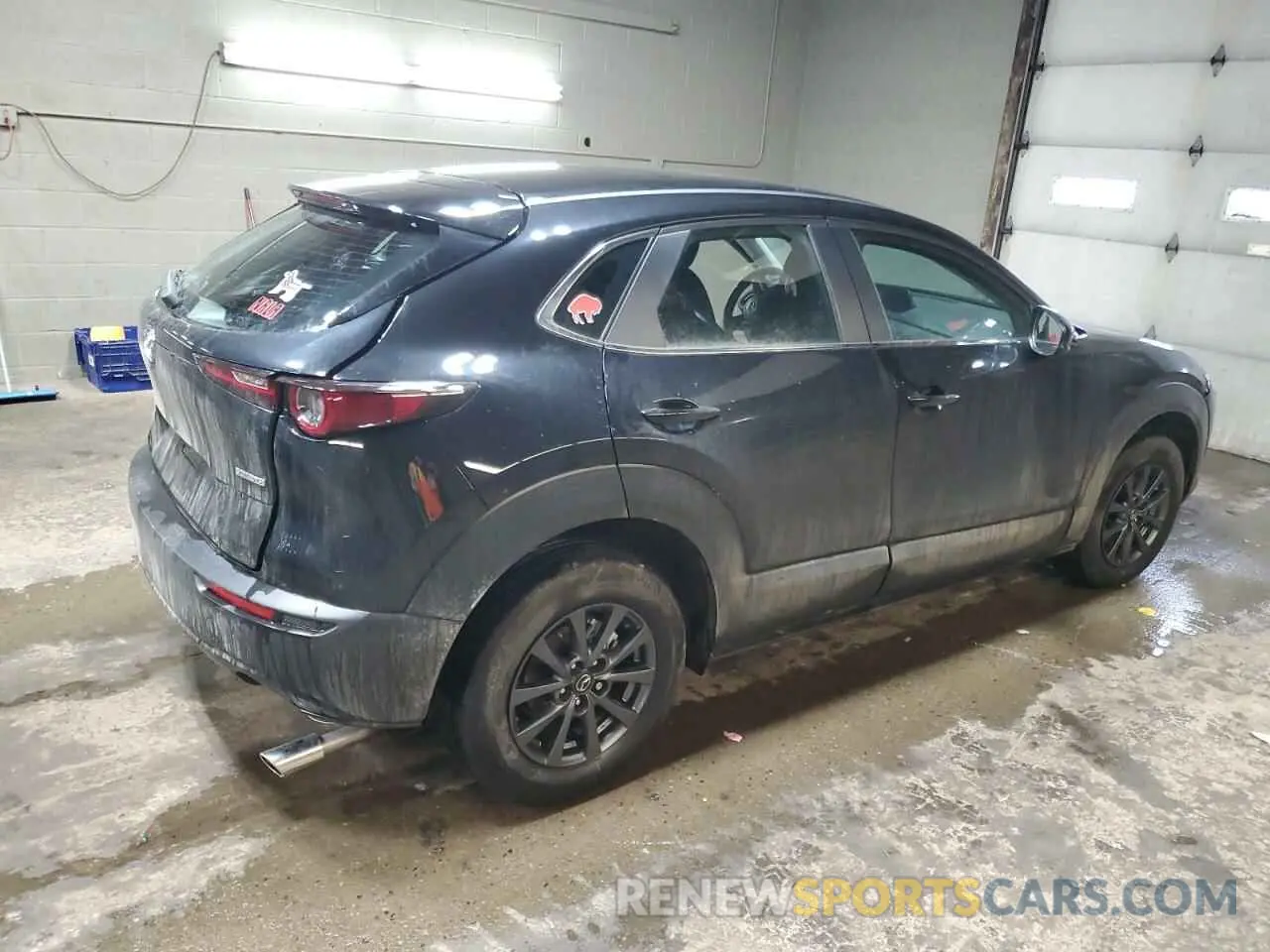 3 Photograph of a damaged car 3MVDMBAM3SM756861 MAZDA CX30 2025