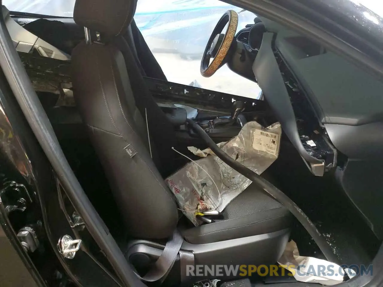 7 Photograph of a damaged car 3MVDMBAM3SM756861 MAZDA CX30 2025