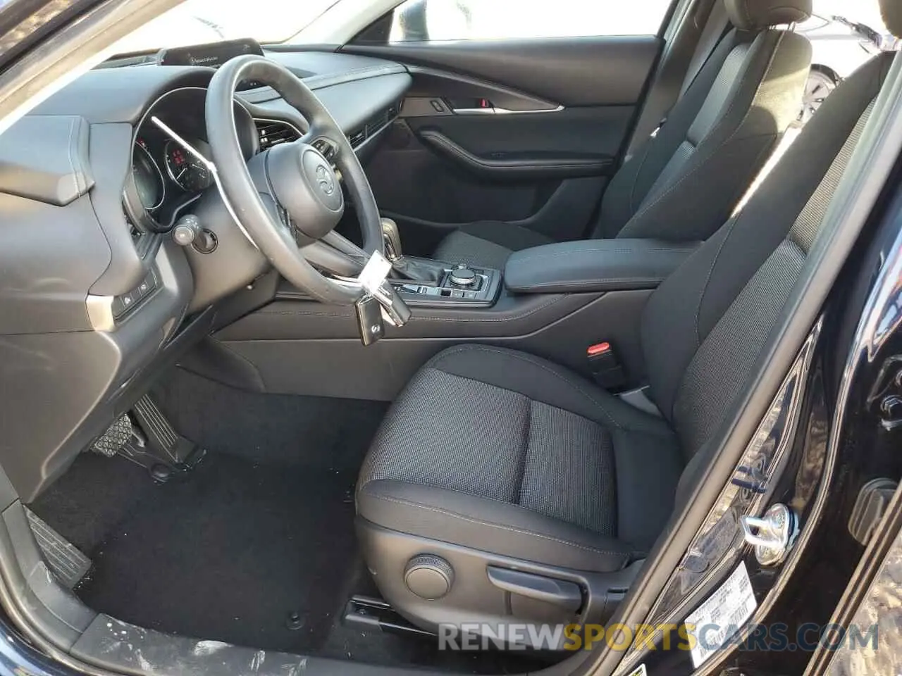 7 Photograph of a damaged car 3MVDMBAM4SM825489 MAZDA CX30 2025