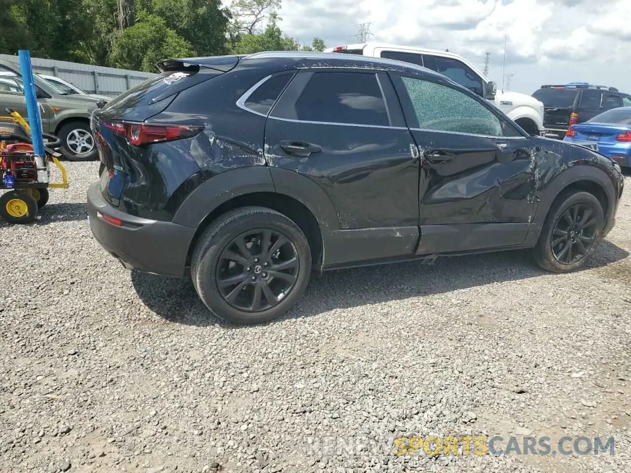 3 Photograph of a damaged car 3MVDMBBM2SM803120 MAZDA CX30 2025
