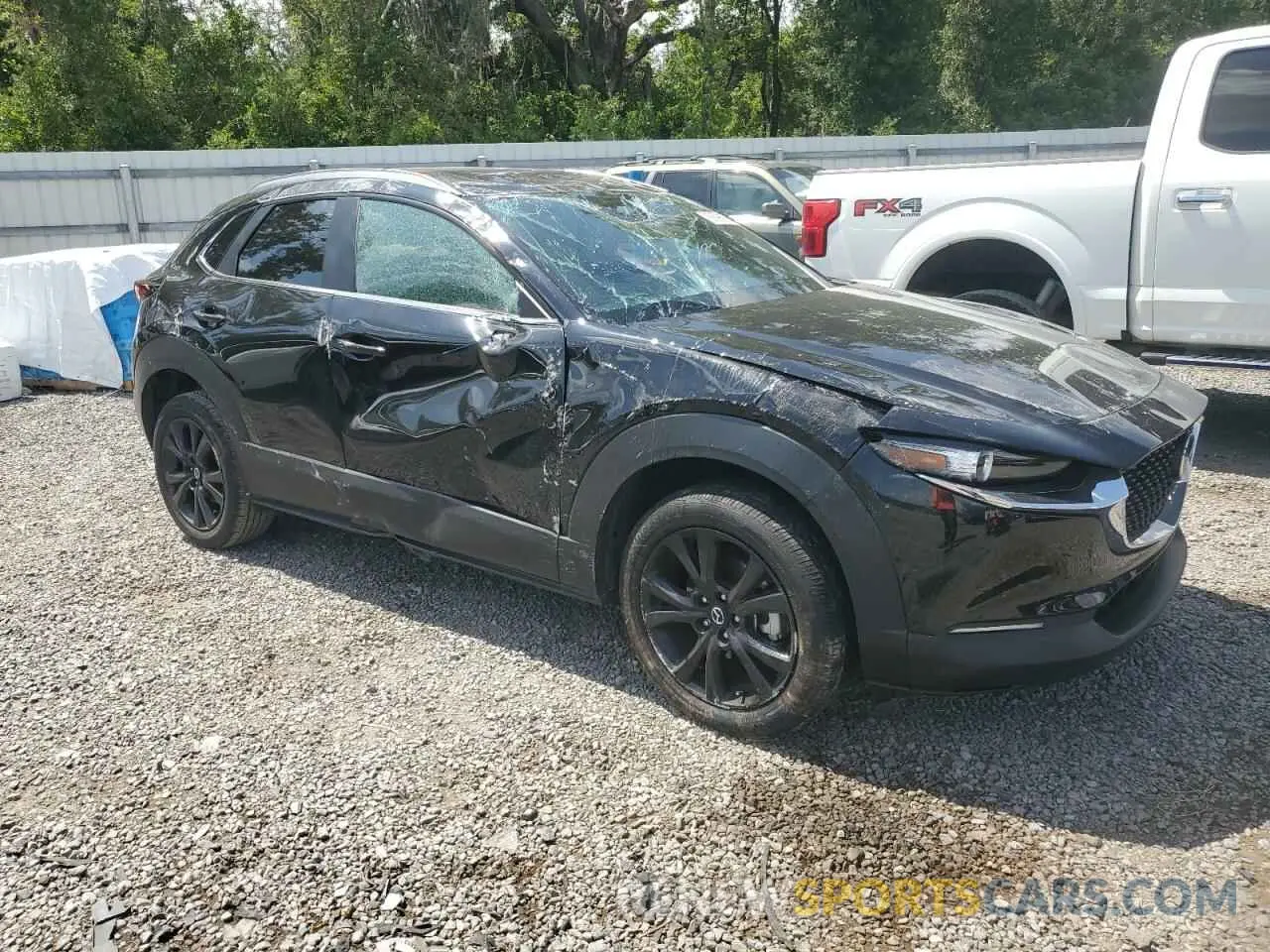 4 Photograph of a damaged car 3MVDMBBM2SM803120 MAZDA CX30 2025