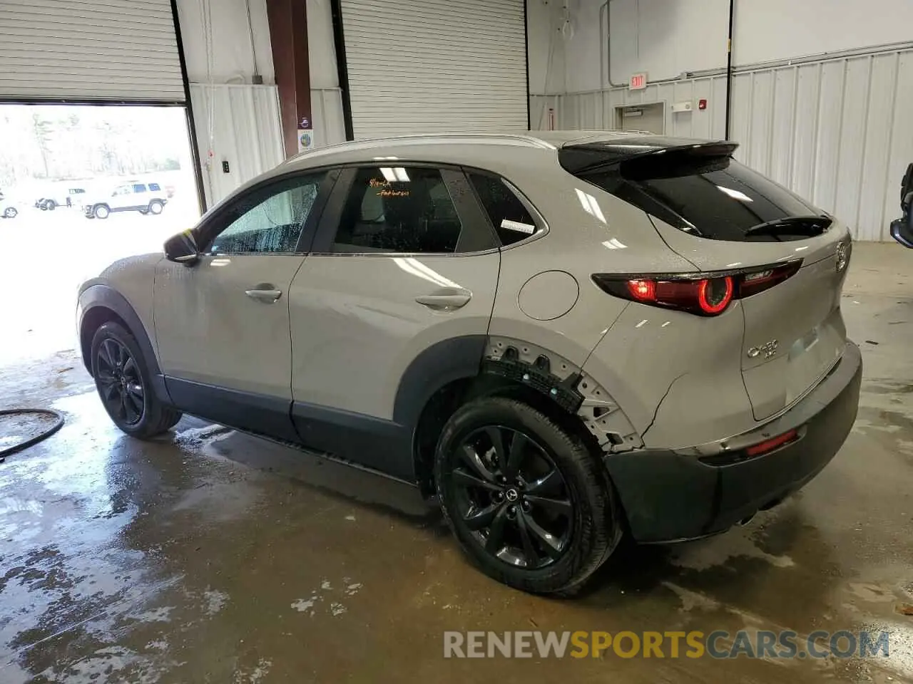 2 Photograph of a damaged car 3MVDMBBM5SM754348 MAZDA CX30 2025