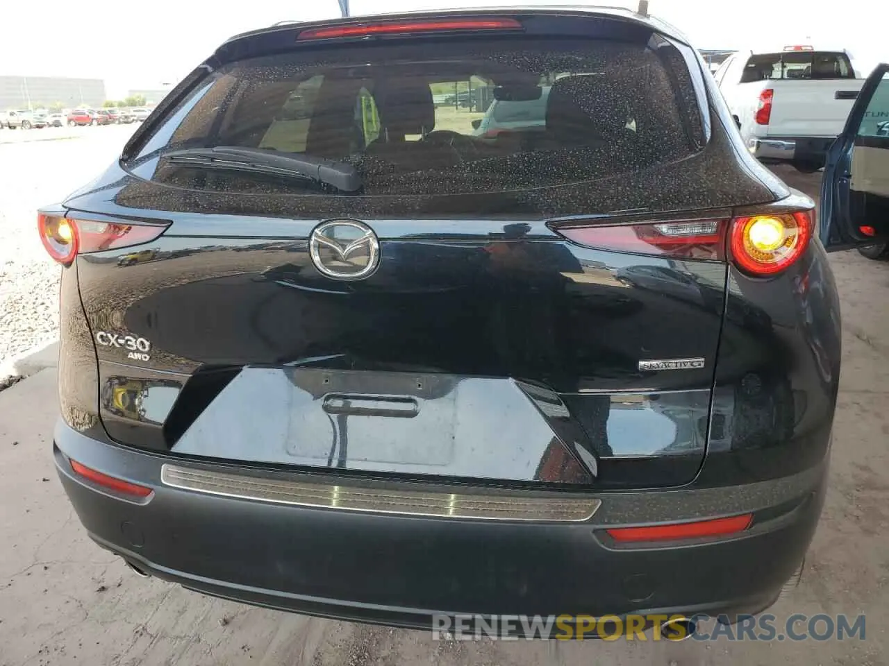 6 Photograph of a damaged car 3MVDMBBM6SM776133 MAZDA CX30 2025