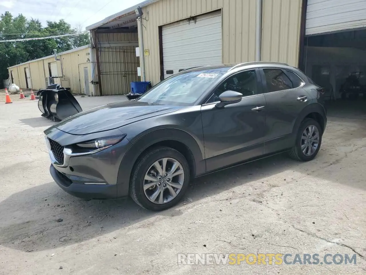 1 Photograph of a damaged car 3MVDMBCM5SM750346 MAZDA CX30 2025