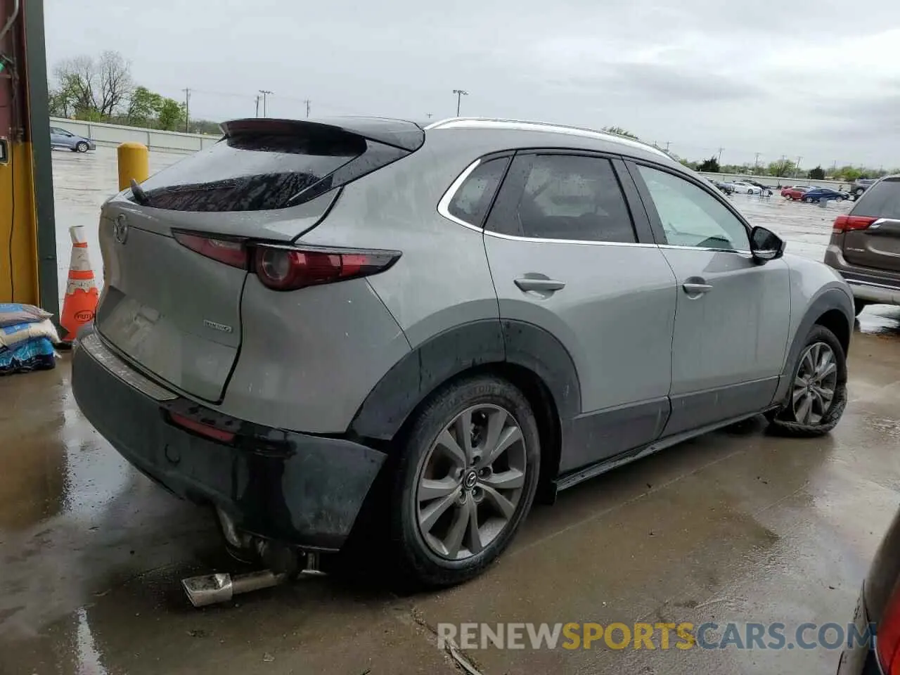 3 Photograph of a damaged car 3MVDMBCM9SM770986 MAZDA CX30 2025