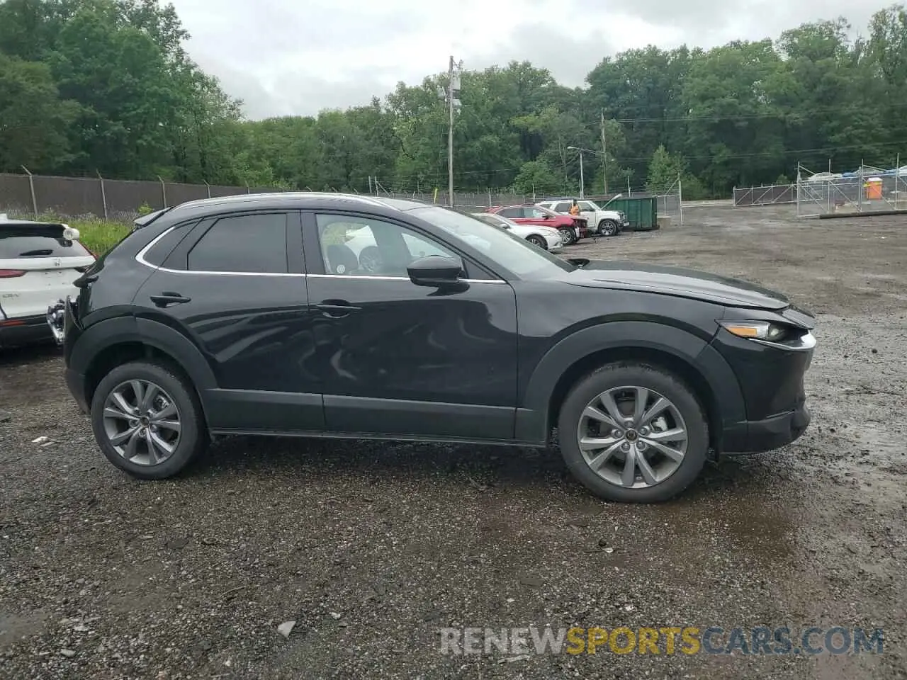 4 Photograph of a damaged car 3MVDMBCM9SM801668 MAZDA CX30 2025