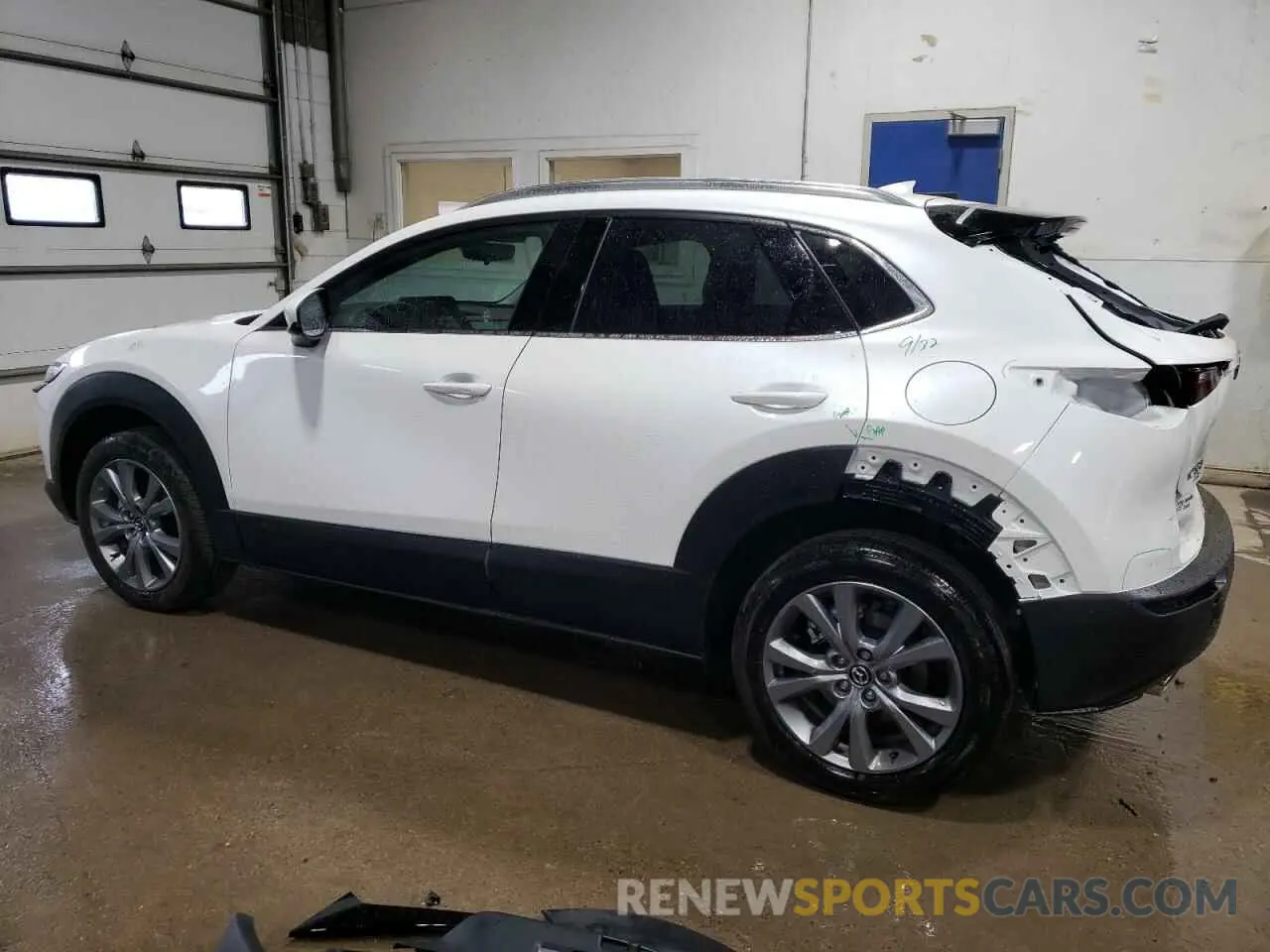 2 Photograph of a damaged car 3MVDMBDM9SM779993 MAZDA CX30 2025