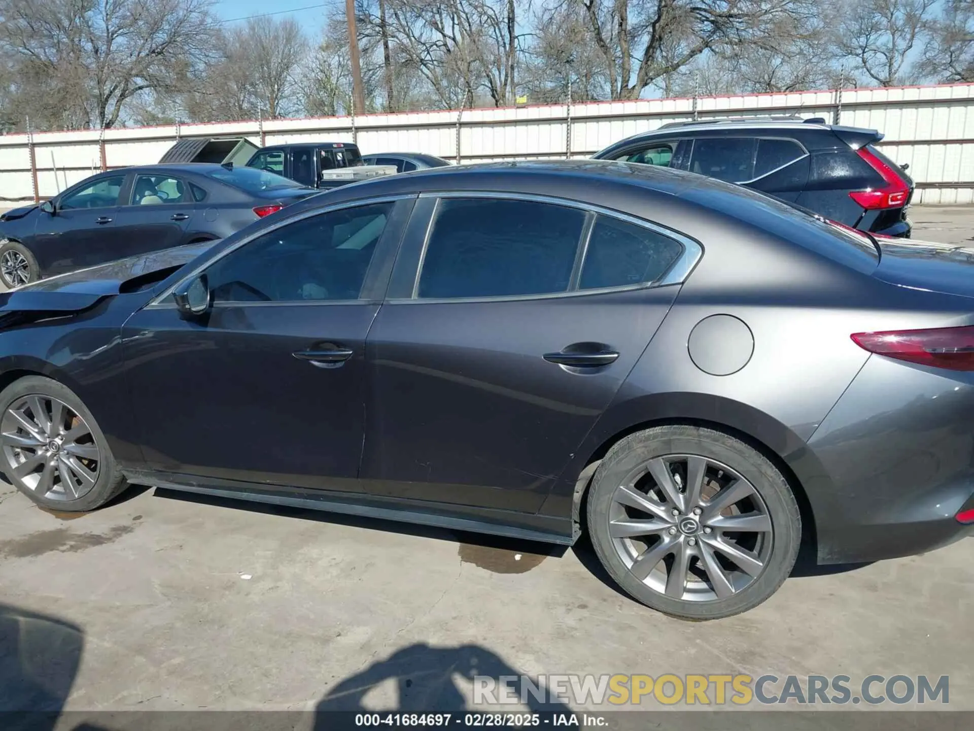 14 Photograph of a damaged car 3MZBPAAL0KM105508 MAZDA MAZDA3 2019
