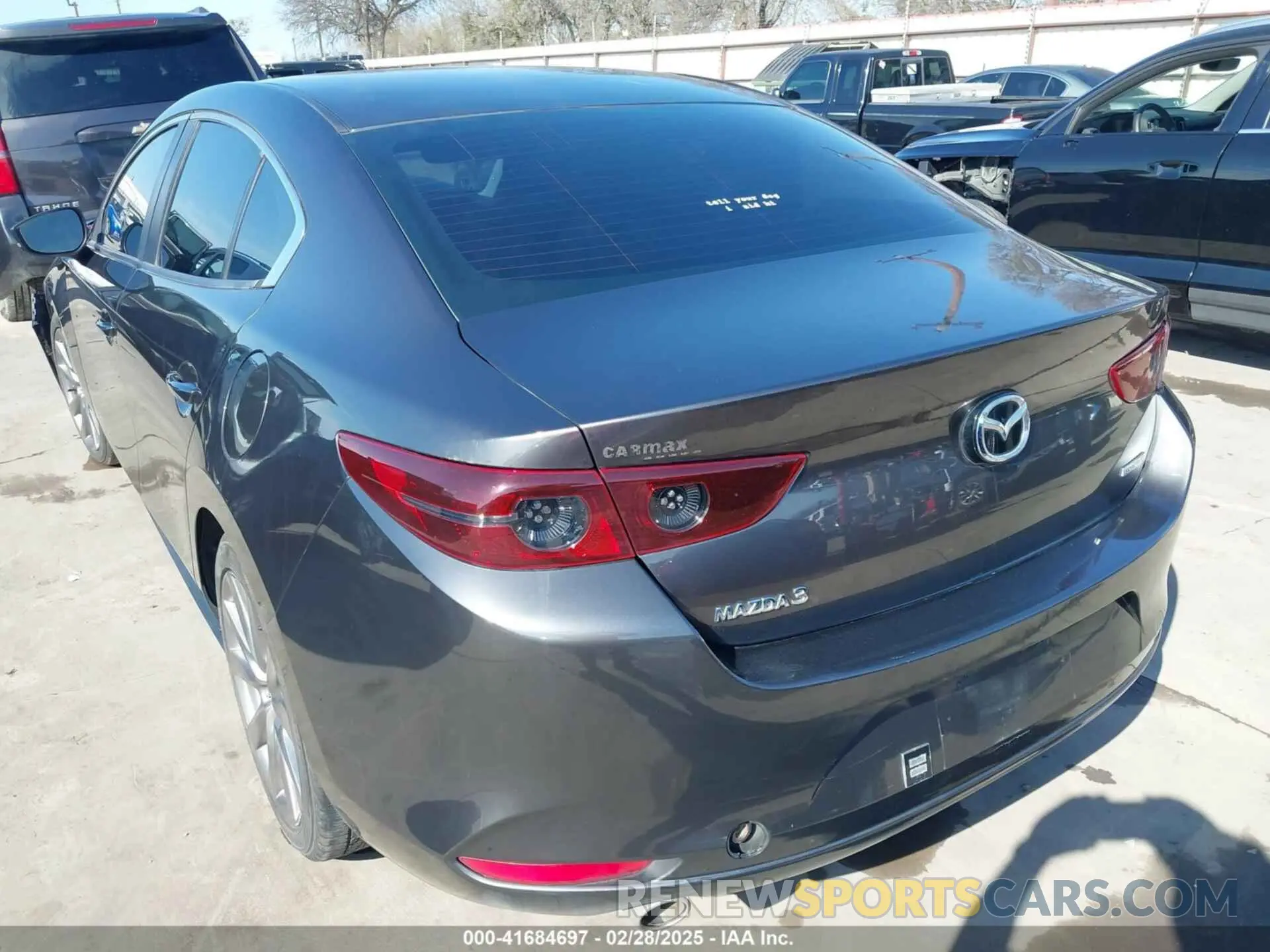 3 Photograph of a damaged car 3MZBPAAL0KM105508 MAZDA MAZDA3 2019