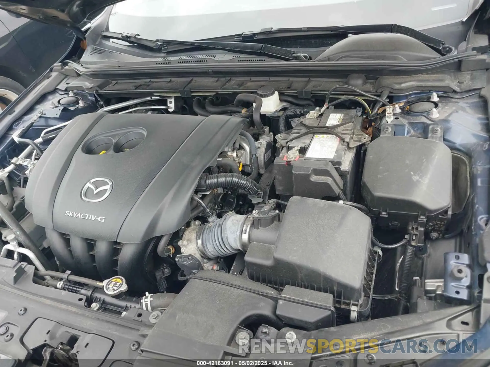 10 Photograph of a damaged car 3MZBPAAL0KM107842 MAZDA MAZDA3 2019