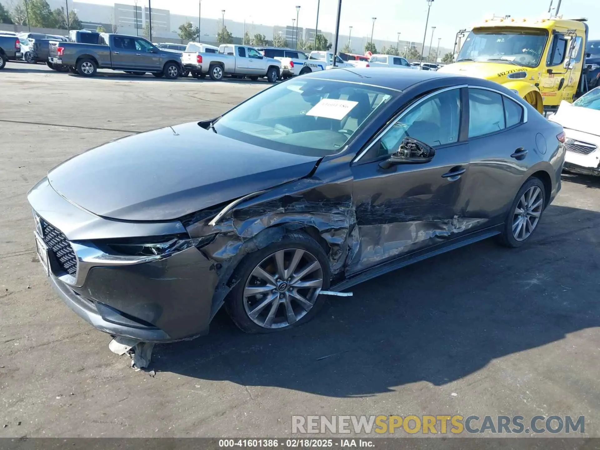 2 Photograph of a damaged car 3MZBPAAL1KM105498 MAZDA MAZDA3 2019