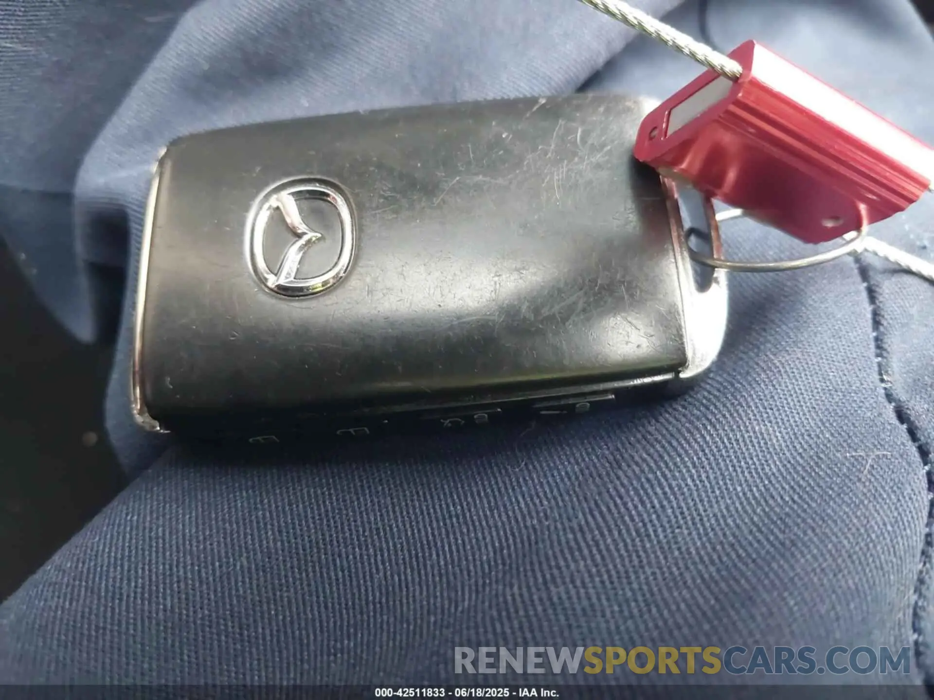 11 Photograph of a damaged car 3MZBPAAL7KM110480 MAZDA MAZDA3 2019
