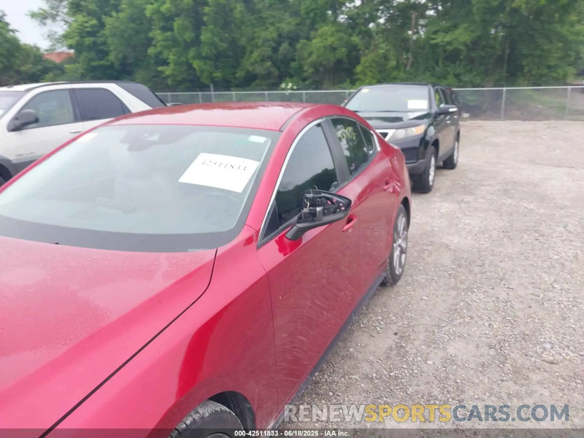 19 Photograph of a damaged car 3MZBPAAL7KM110480 MAZDA MAZDA3 2019