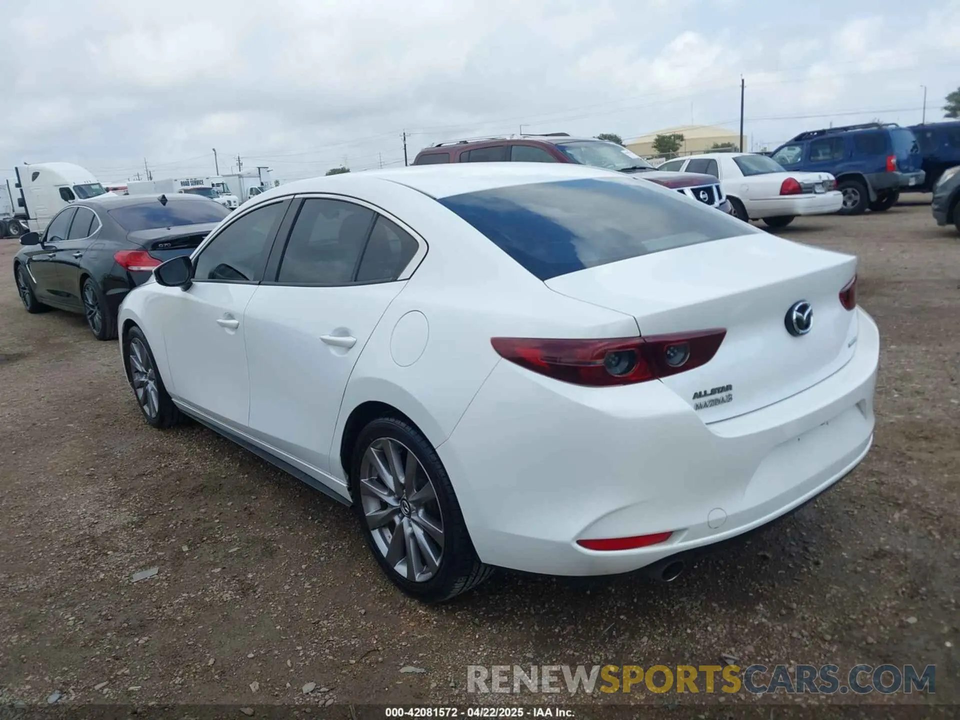 14 Photograph of a damaged car 3MZBPAAL9KM105989 MAZDA MAZDA3 2019