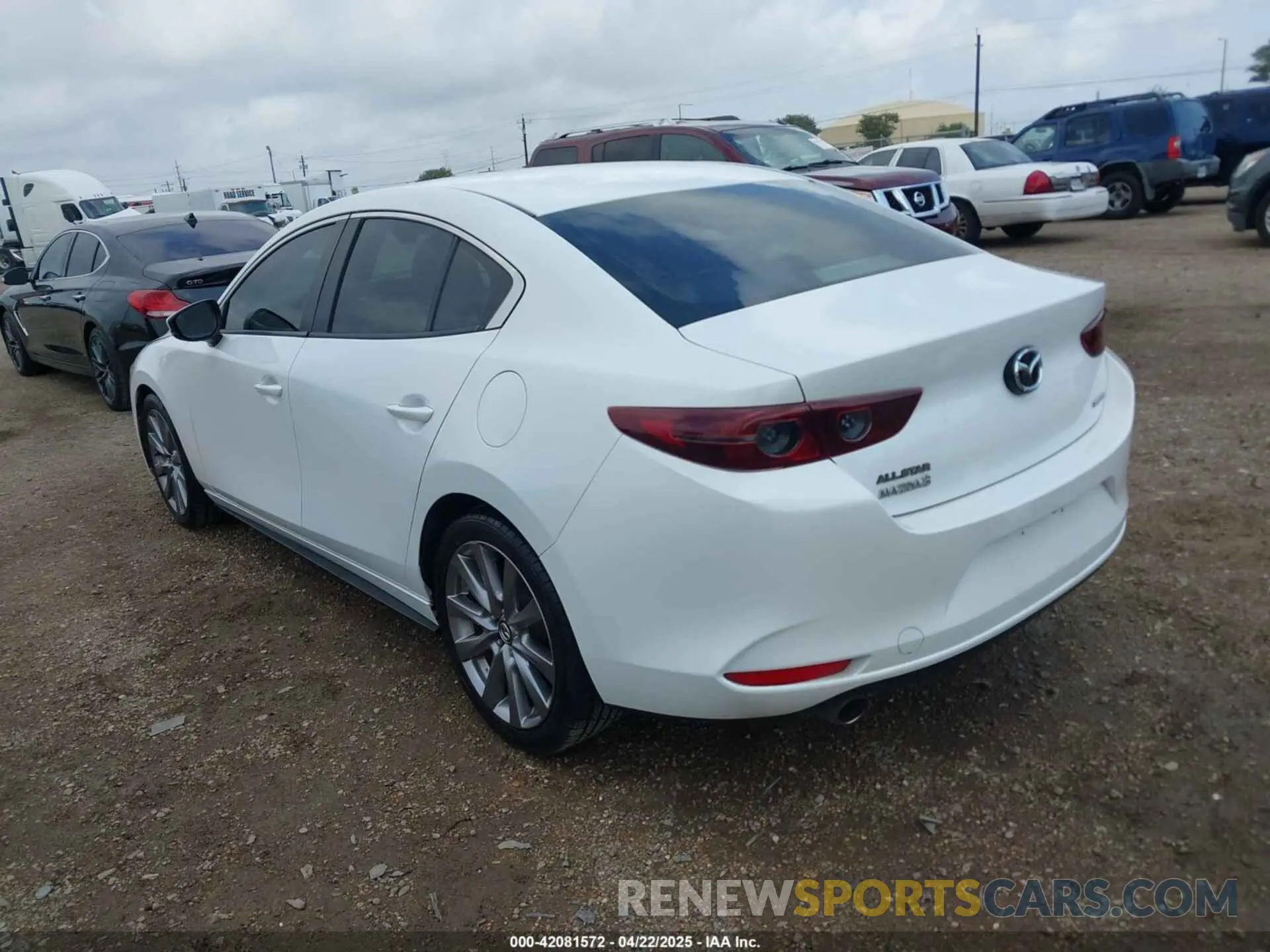 3 Photograph of a damaged car 3MZBPAAL9KM105989 MAZDA MAZDA3 2019