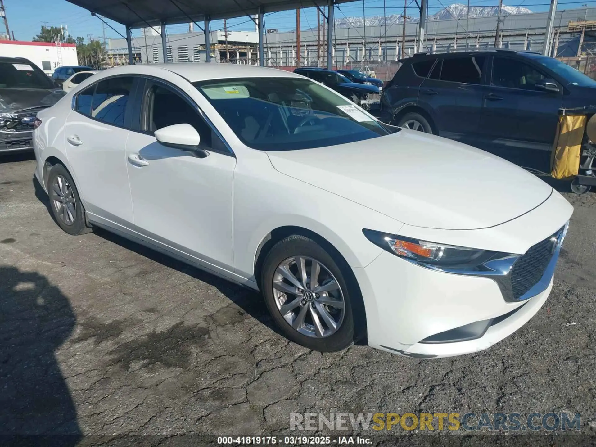 1 Photograph of a damaged car 3MZBPABL3KM113083 MAZDA MAZDA3 2019