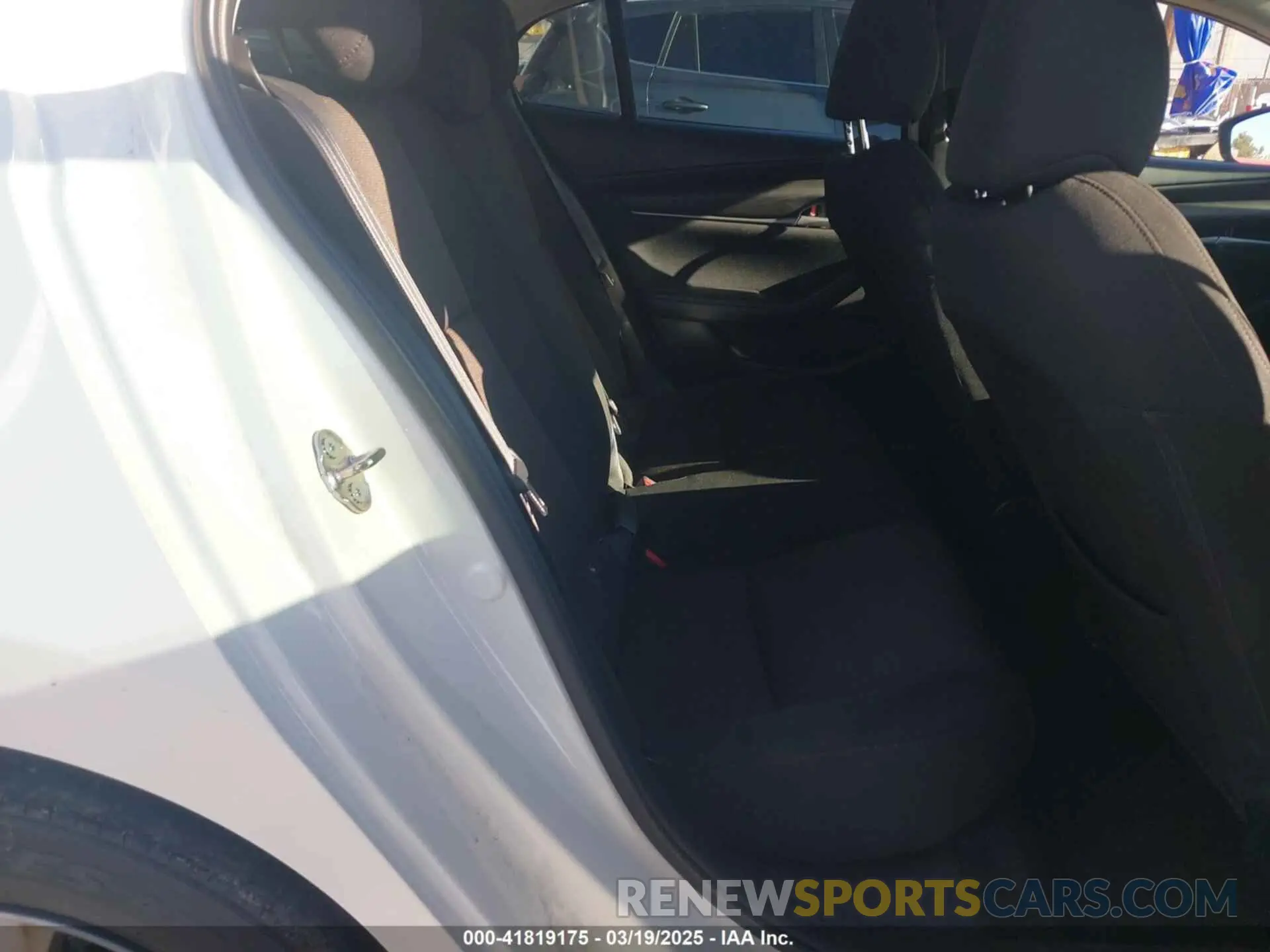 8 Photograph of a damaged car 3MZBPABL3KM113083 MAZDA MAZDA3 2019