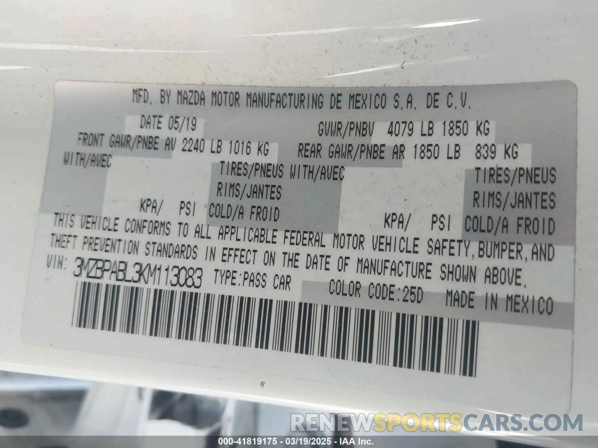 9 Photograph of a damaged car 3MZBPABL3KM113083 MAZDA MAZDA3 2019