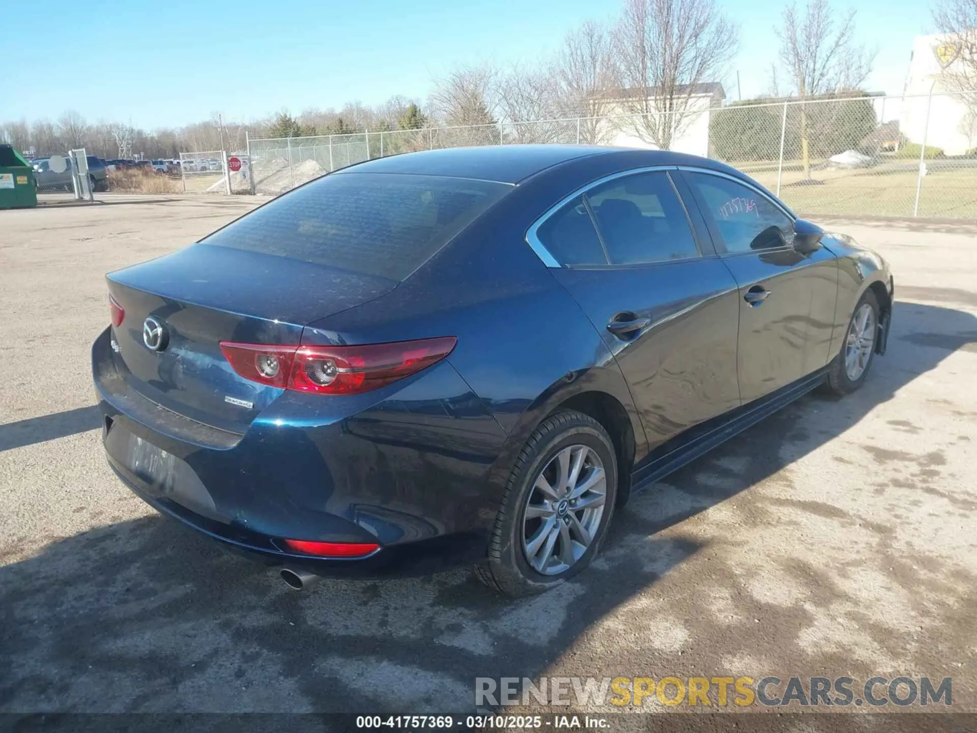 4 Photograph of a damaged car 3MZBPABL5KM113750 MAZDA MAZDA3 2019