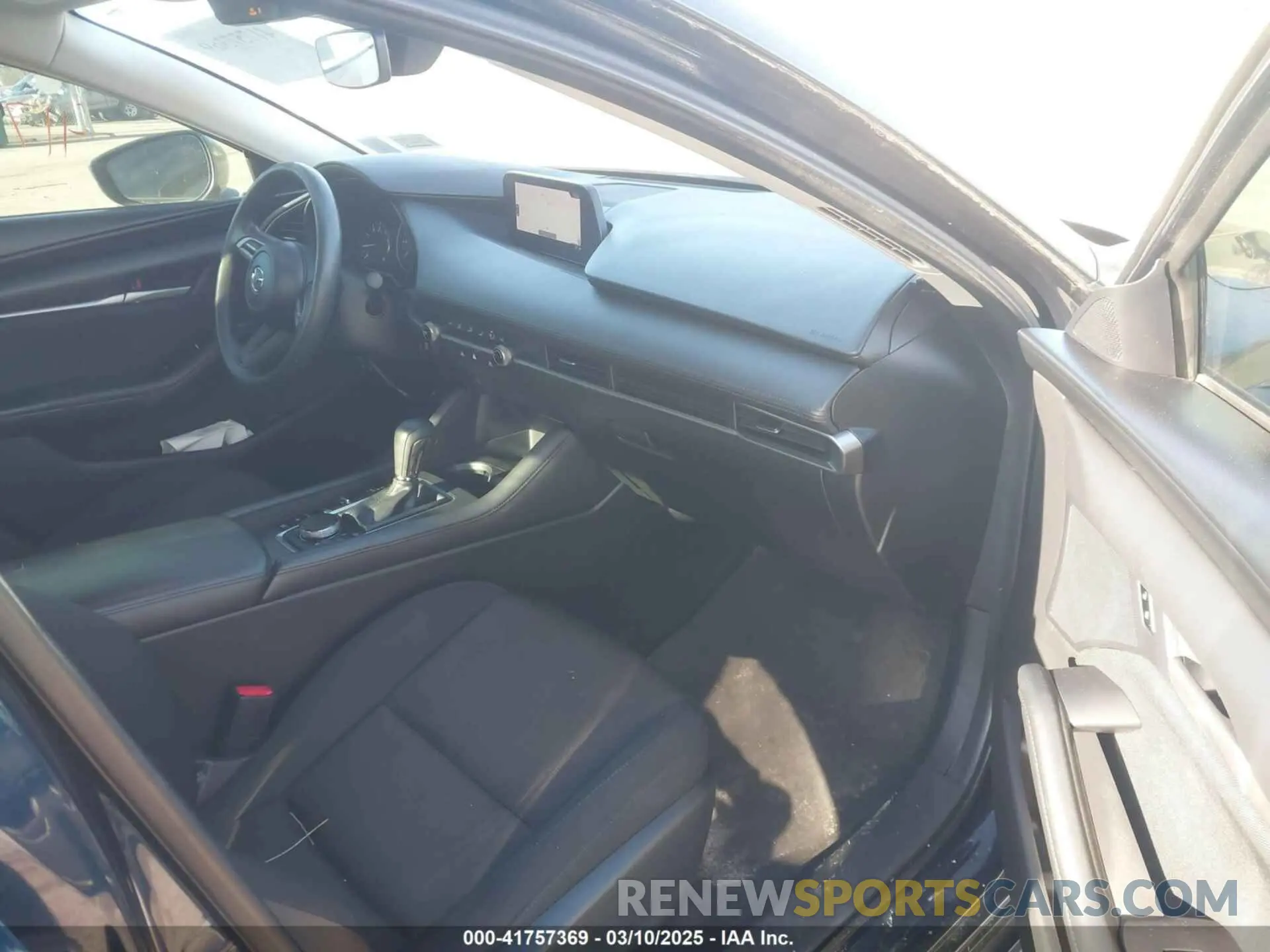 5 Photograph of a damaged car 3MZBPABL5KM113750 MAZDA MAZDA3 2019