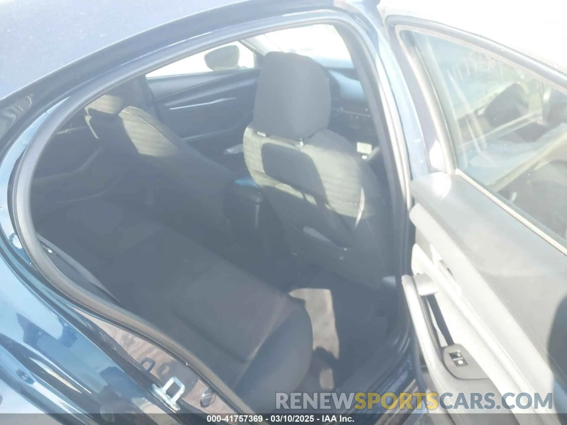 8 Photograph of a damaged car 3MZBPABL5KM113750 MAZDA MAZDA3 2019