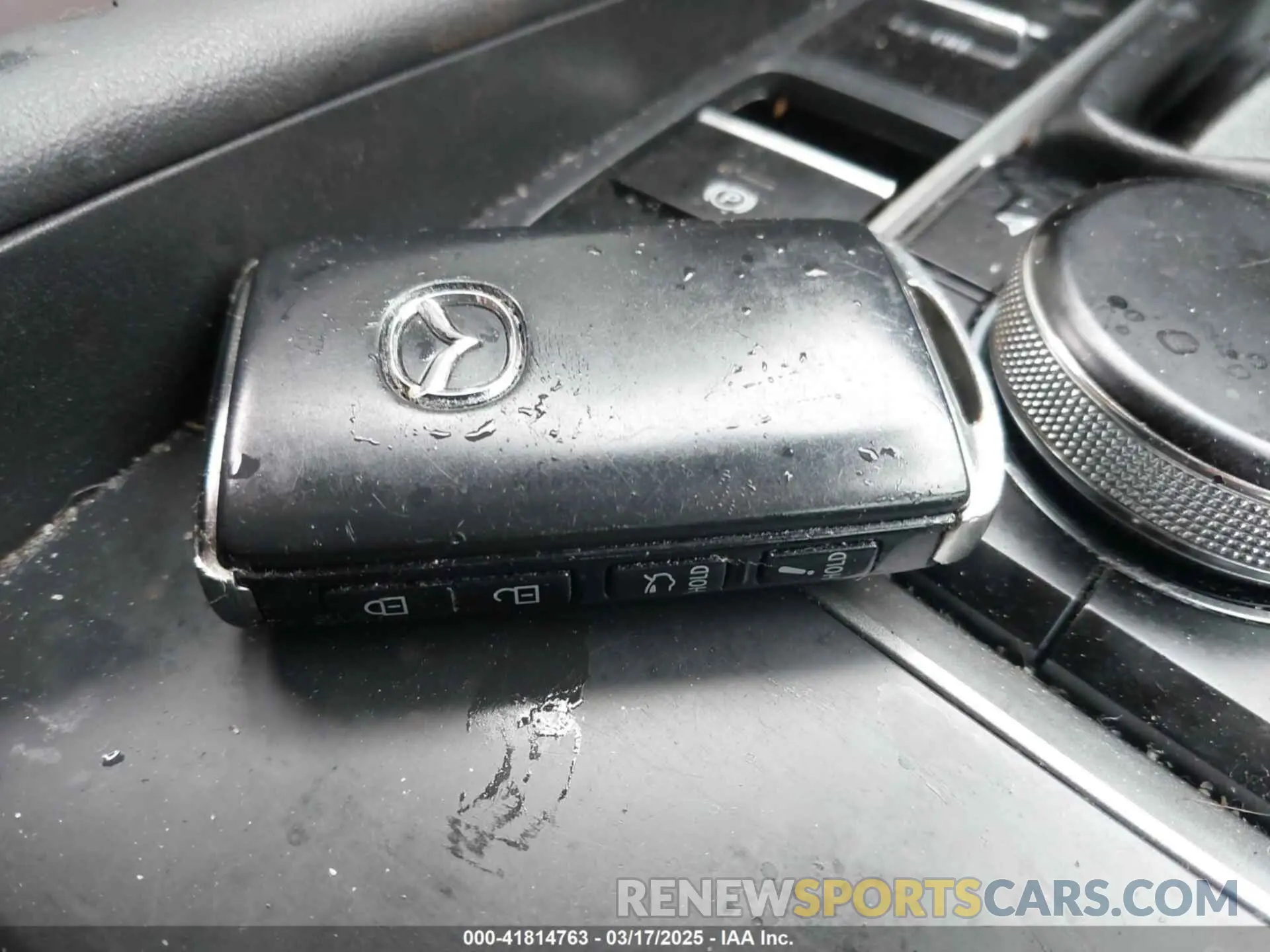 11 Photograph of a damaged car 3MZBPABL7KM110476 MAZDA MAZDA3 2019