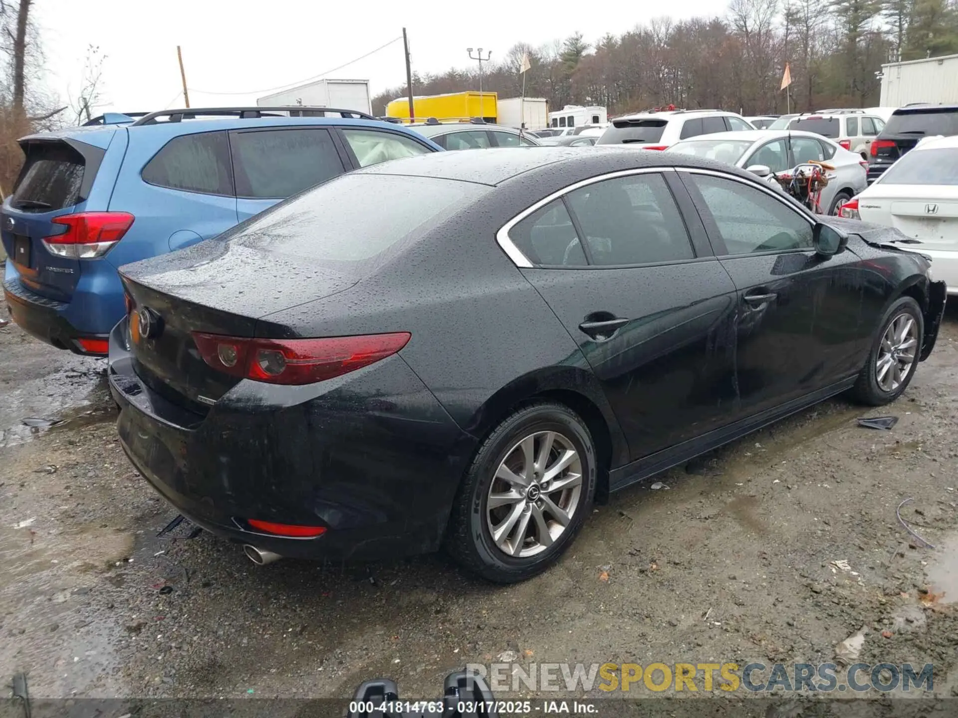 4 Photograph of a damaged car 3MZBPABL7KM110476 MAZDA MAZDA3 2019