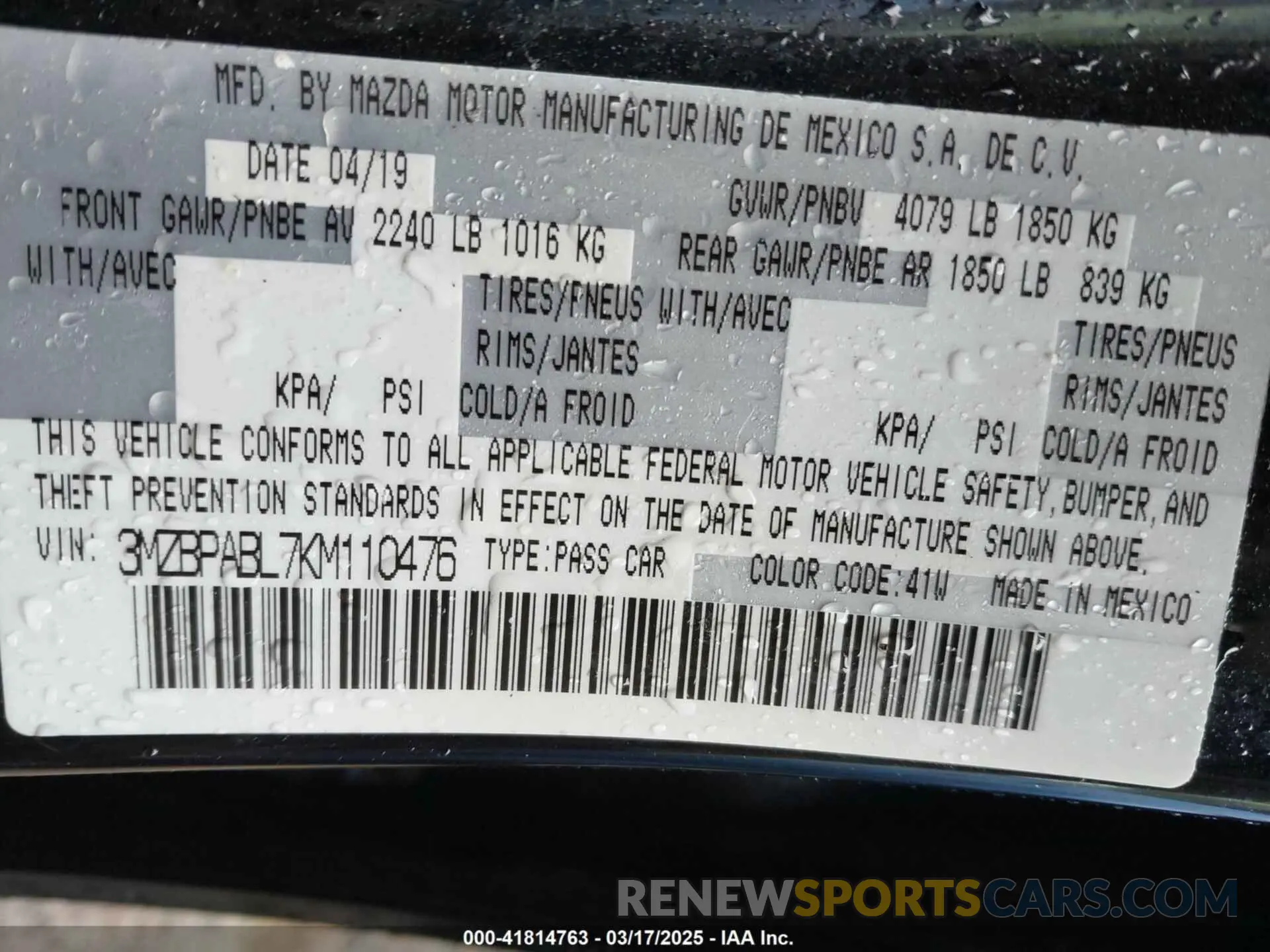 9 Photograph of a damaged car 3MZBPABL7KM110476 MAZDA MAZDA3 2019