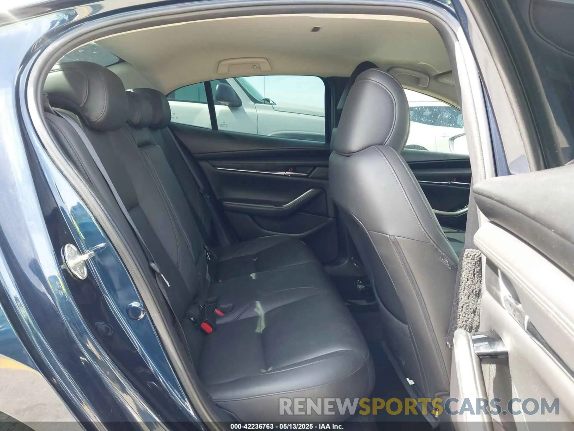8 Photograph of a damaged car 3MZBPADL3KM110892 MAZDA MAZDA3 2019