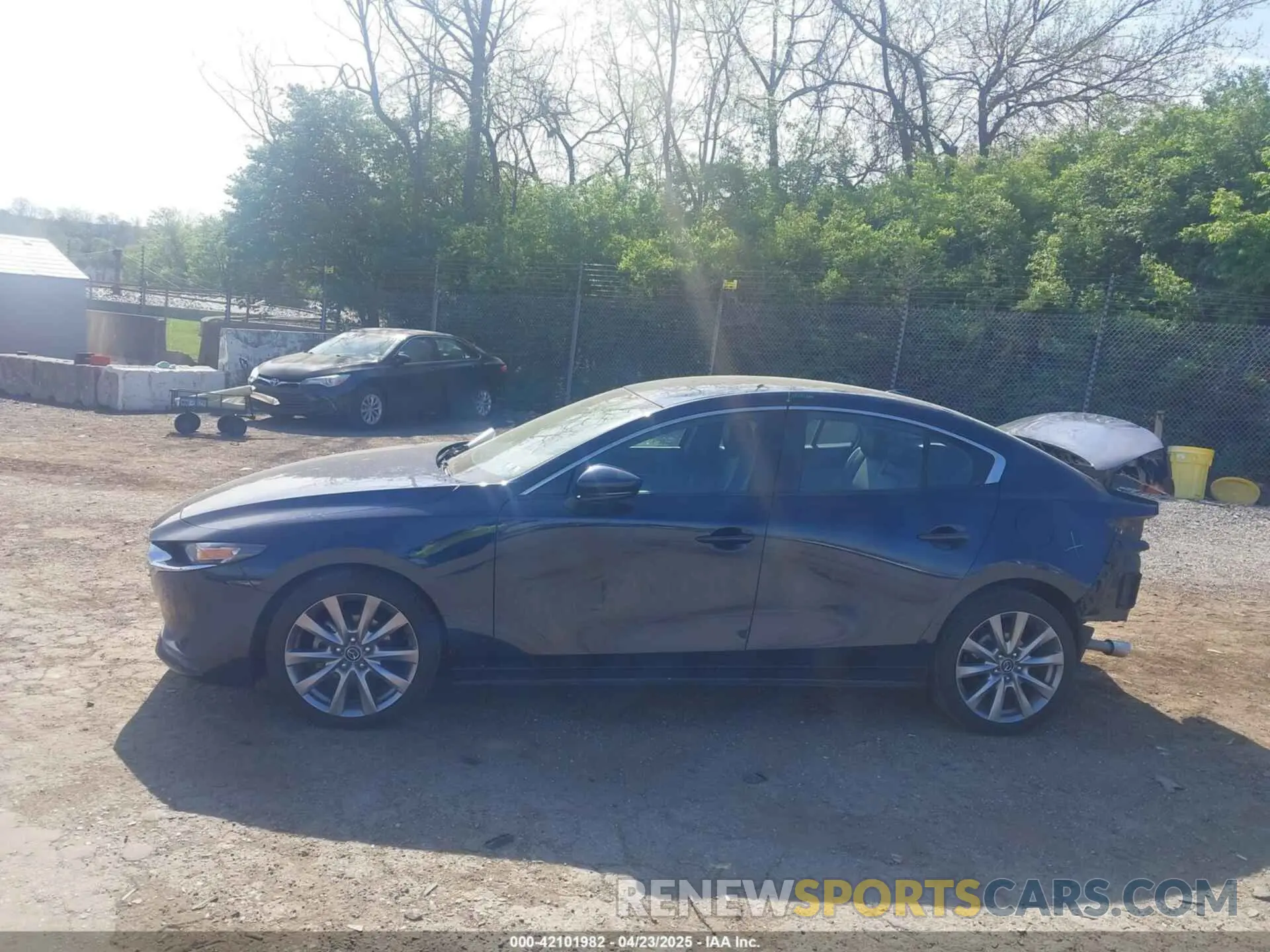 14 Photograph of a damaged car 3MZBPADL5KM107878 MAZDA MAZDA3 2019
