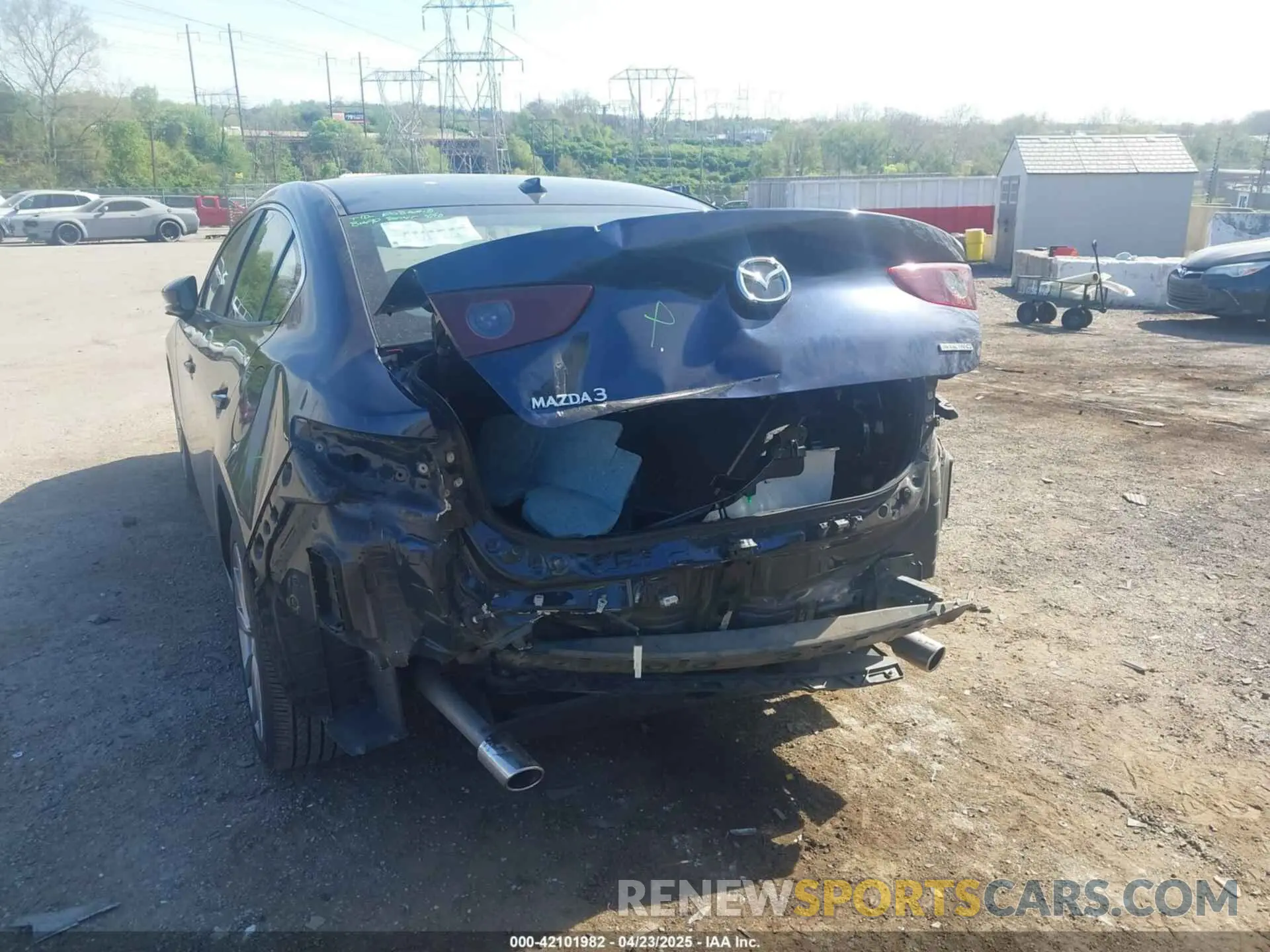 6 Photograph of a damaged car 3MZBPADL5KM107878 MAZDA MAZDA3 2019