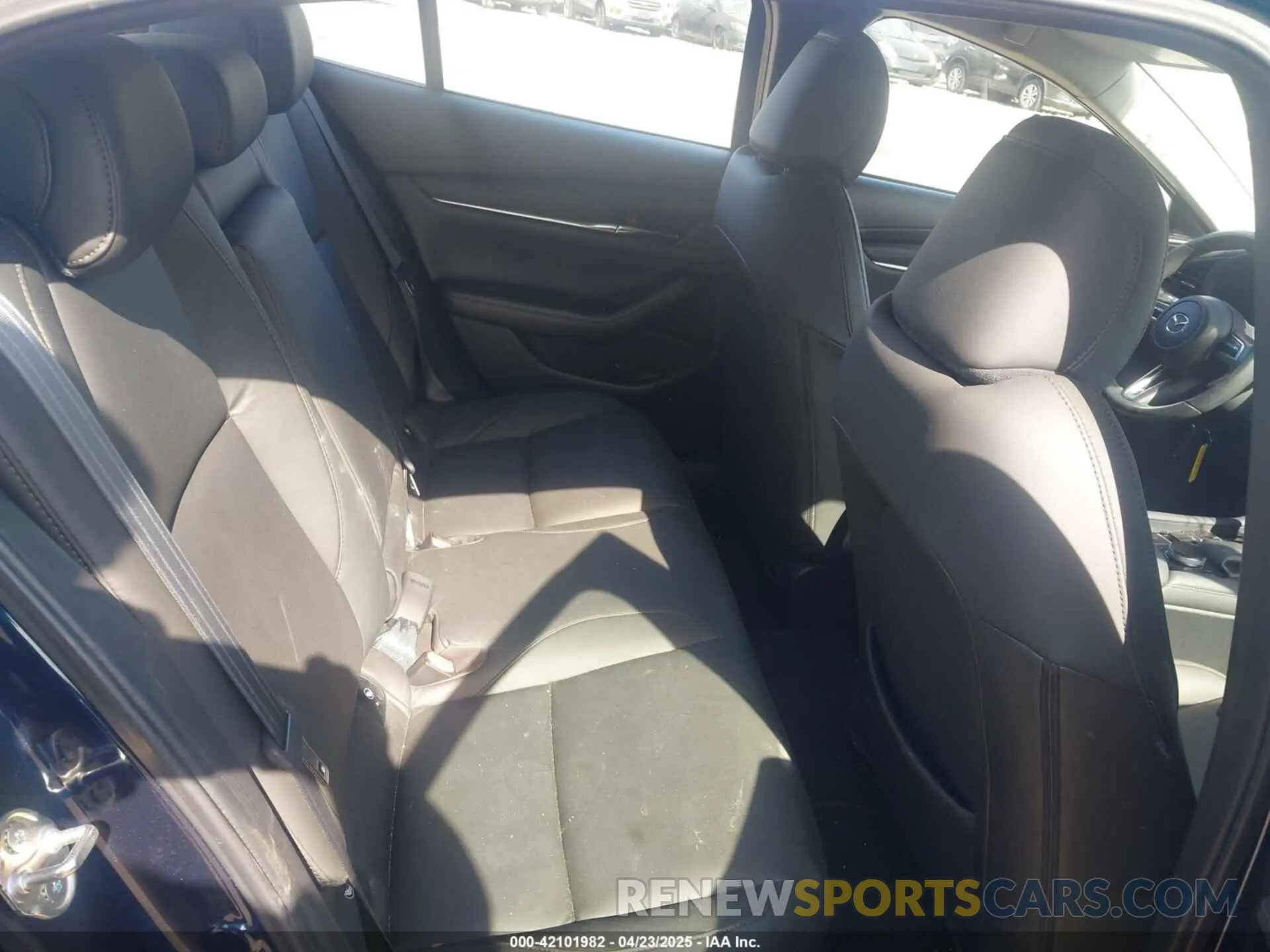 8 Photograph of a damaged car 3MZBPADL5KM107878 MAZDA MAZDA3 2019