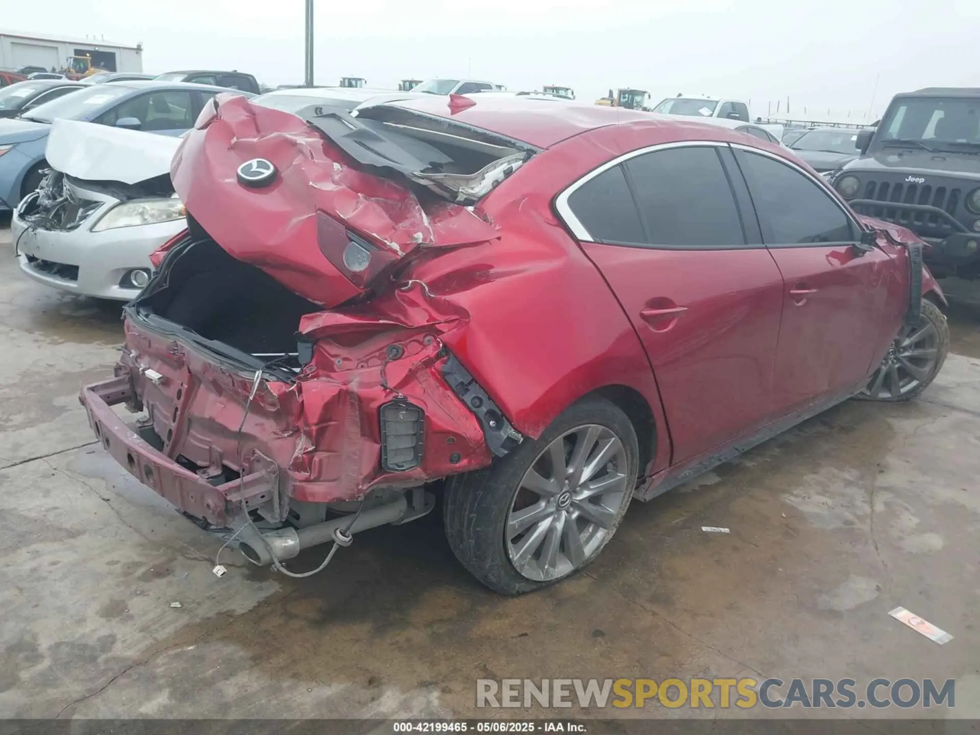4 Photograph of a damaged car 3MZBPADL6KM112538 MAZDA MAZDA3 2019
