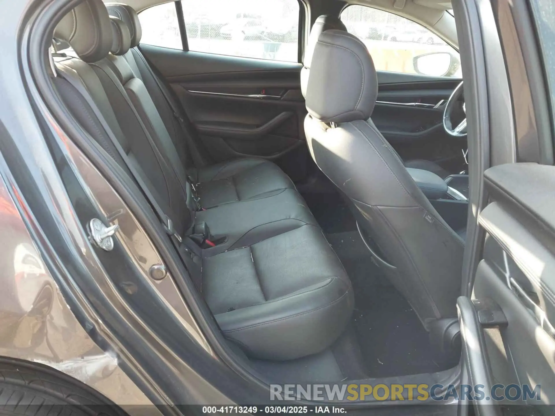 8 Photograph of a damaged car 3MZBPAEM9KM102013 MAZDA MAZDA3 2019