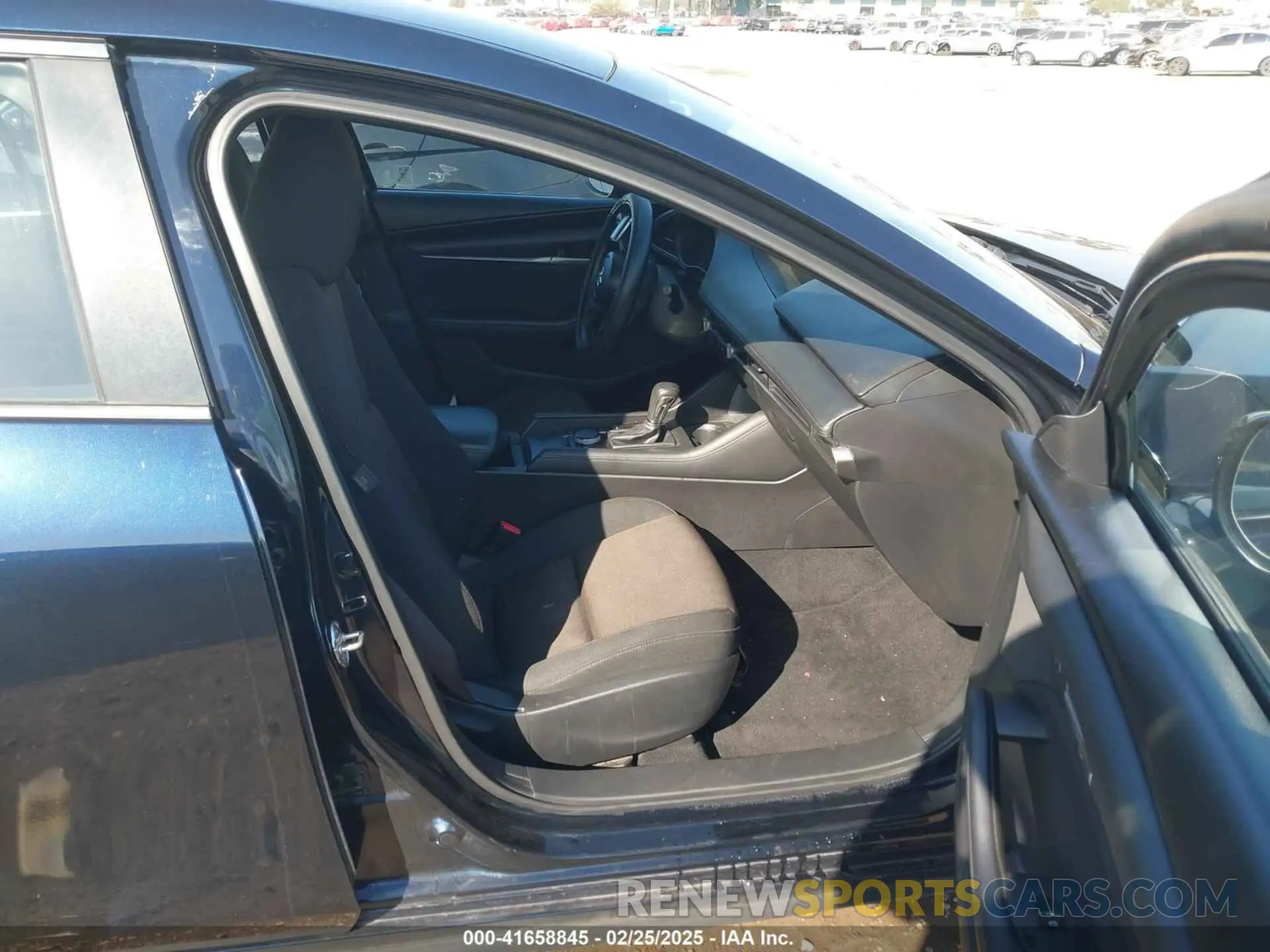 5 Photograph of a damaged car JM1BPABL8K1109756 MAZDA MAZDA3 2019