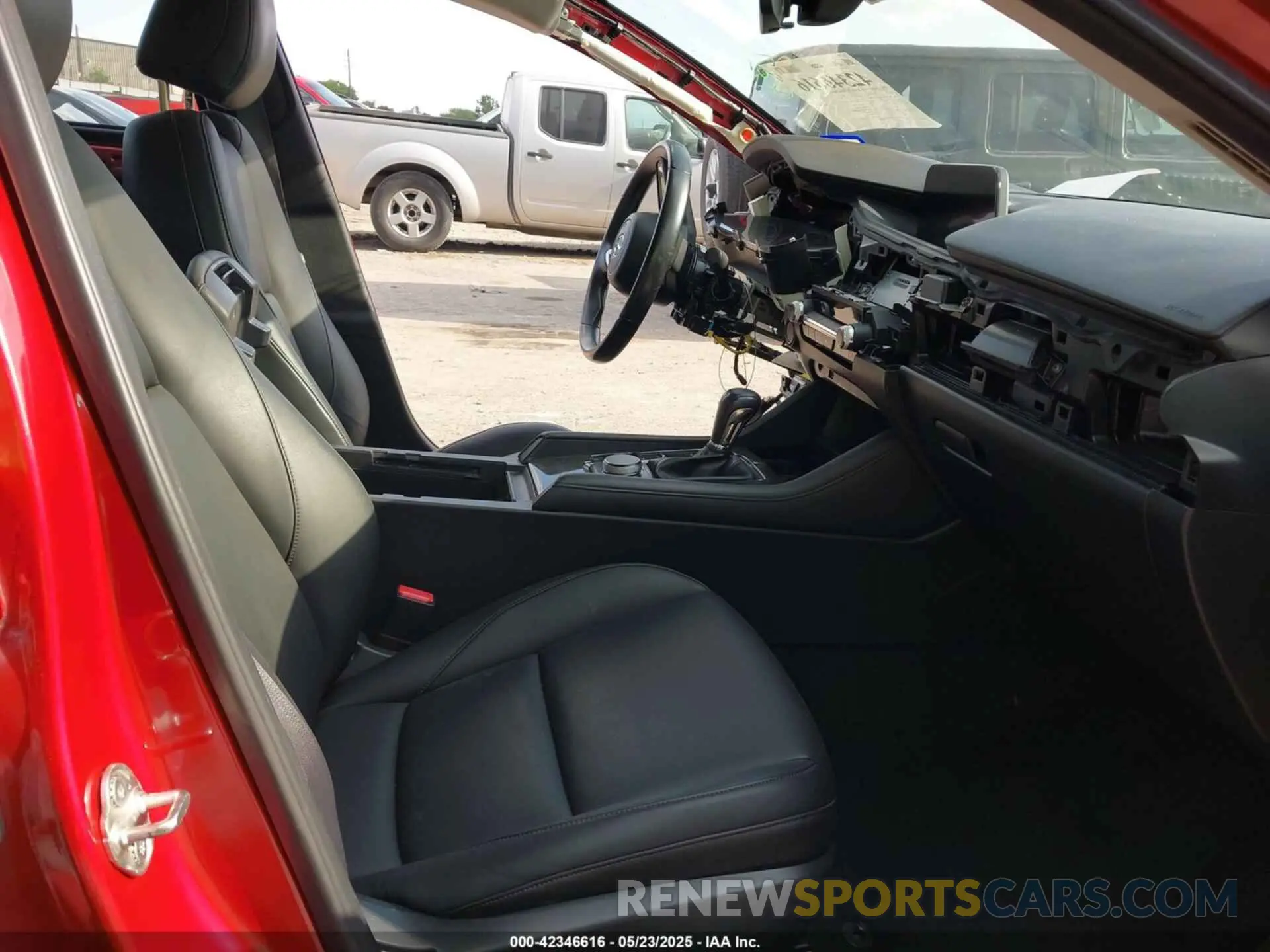 5 Photograph of a damaged car JM1BPACL0K1111094 MAZDA MAZDA3 2019