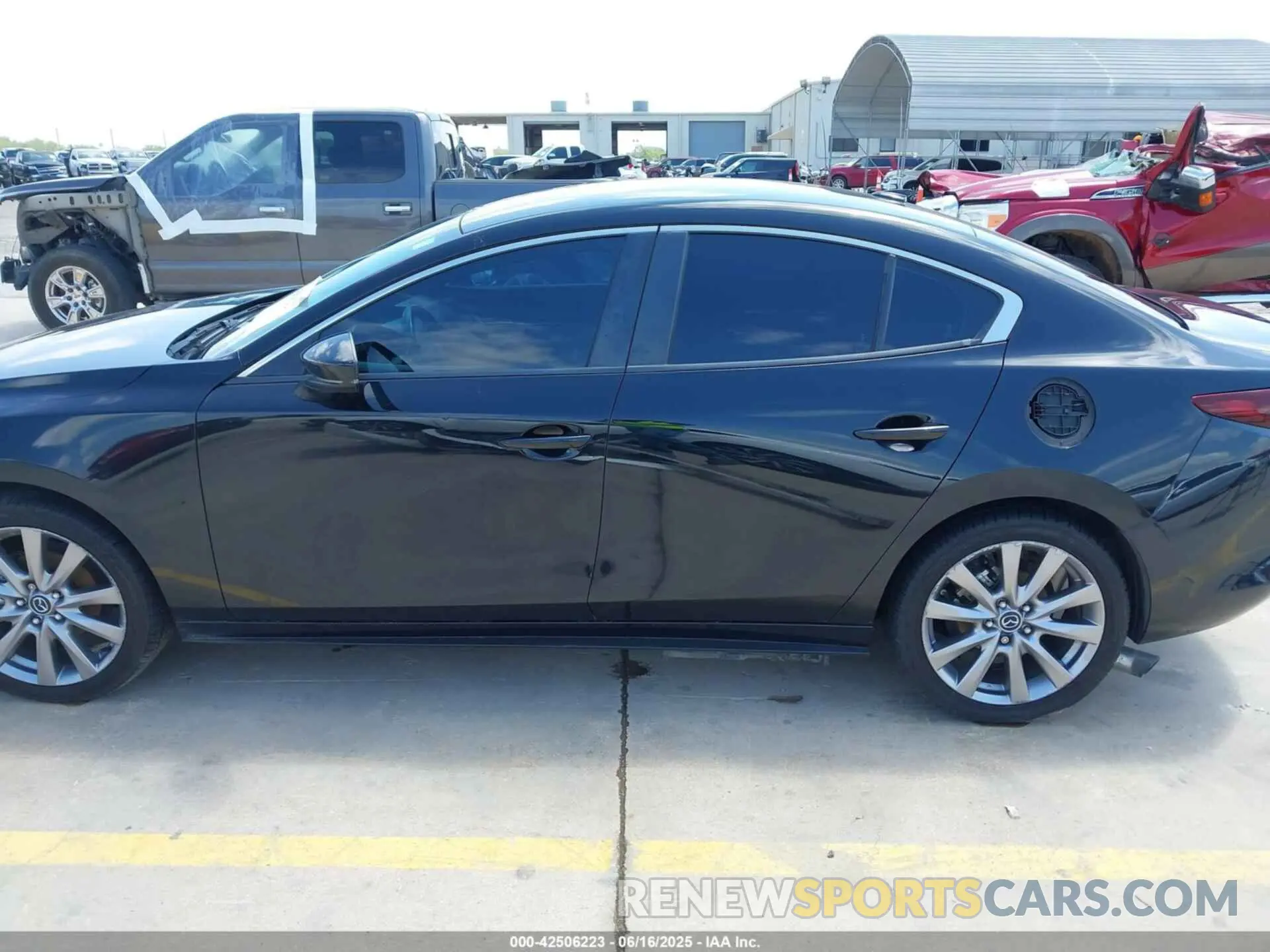13 Photograph of a damaged car JM1BPACL4K1110174 MAZDA MAZDA3 2019