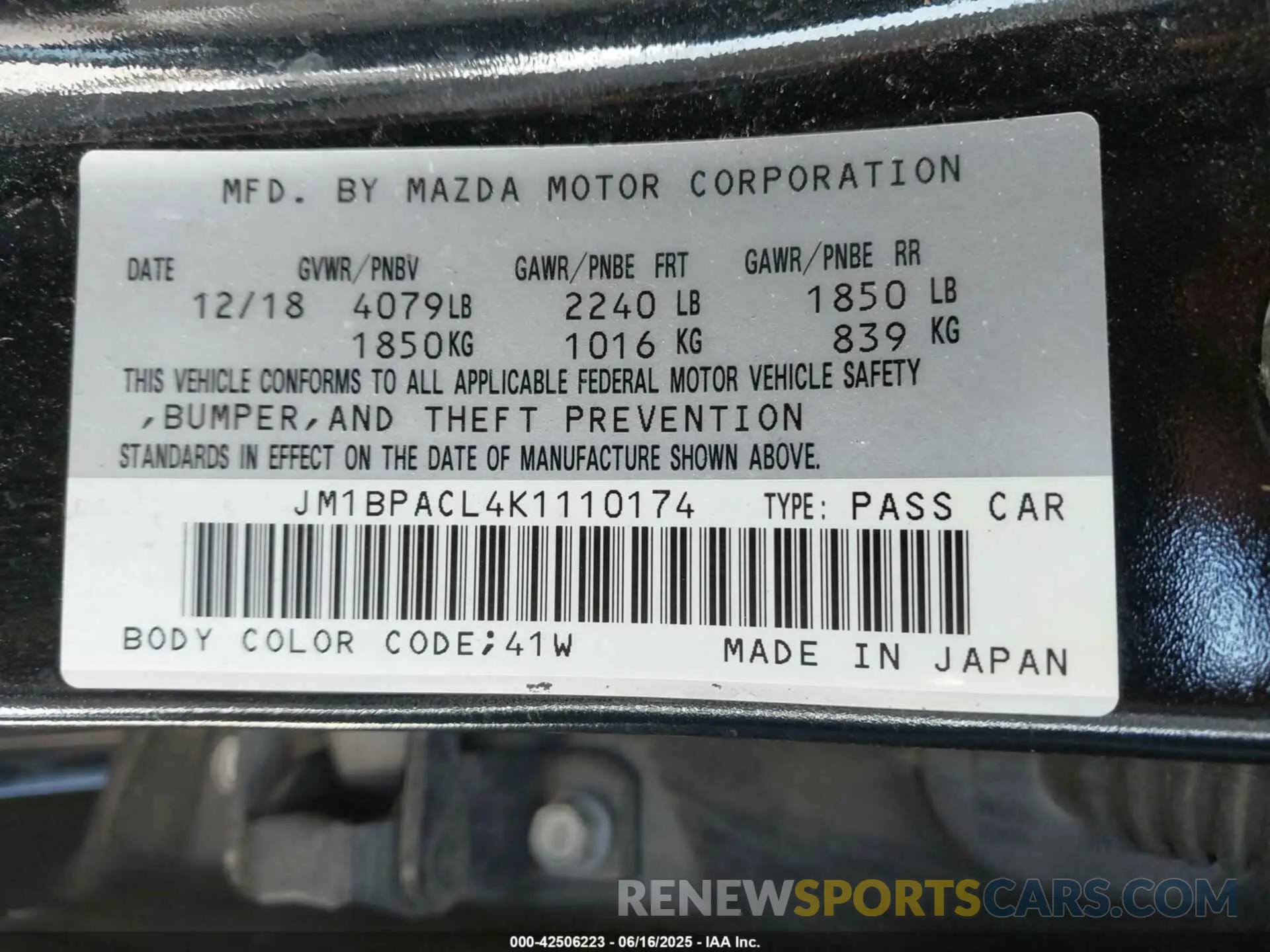 9 Photograph of a damaged car JM1BPACL4K1110174 MAZDA MAZDA3 2019