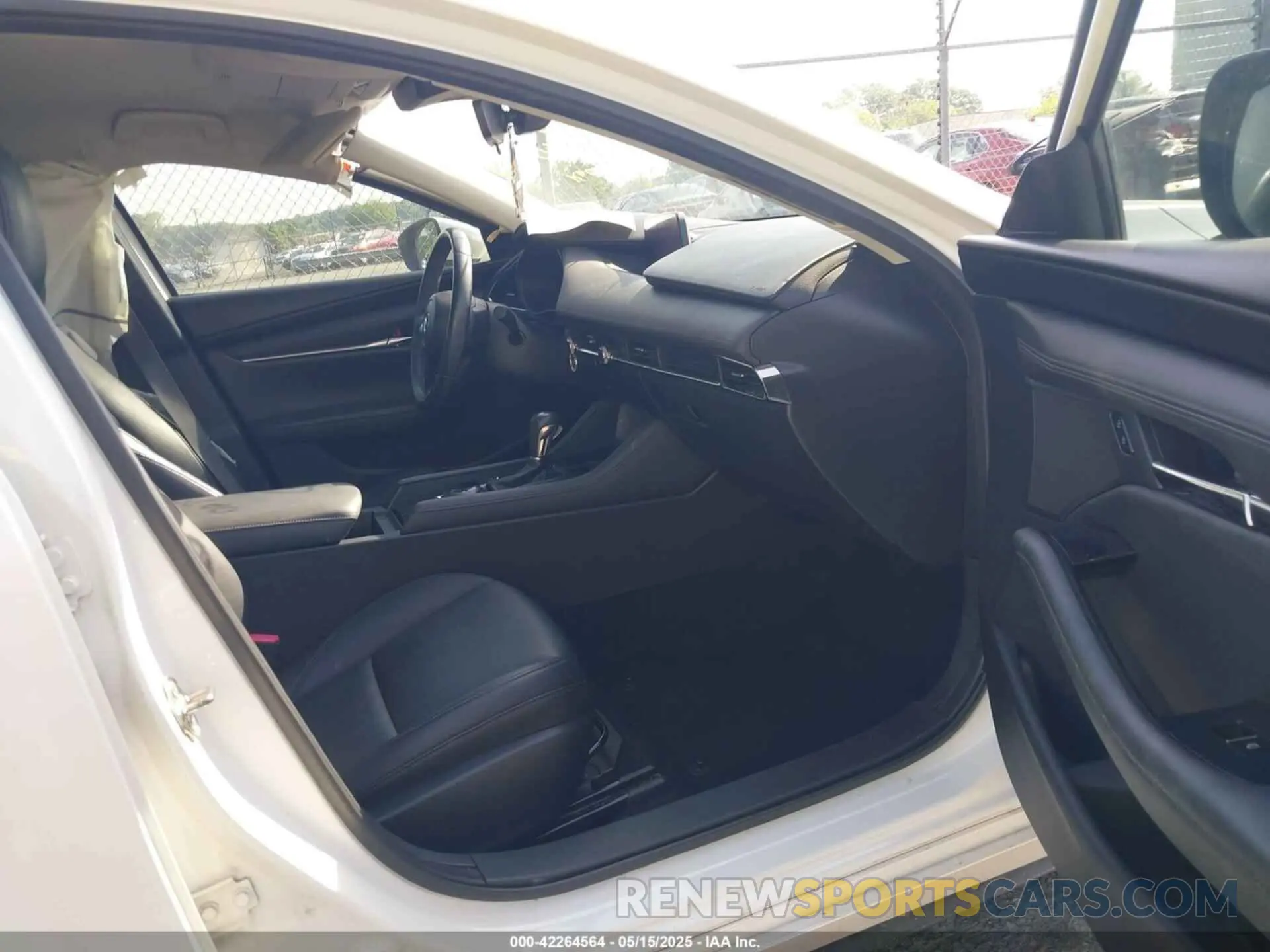 5 Photograph of a damaged car JM1BPACL5K1107431 MAZDA MAZDA3 2019