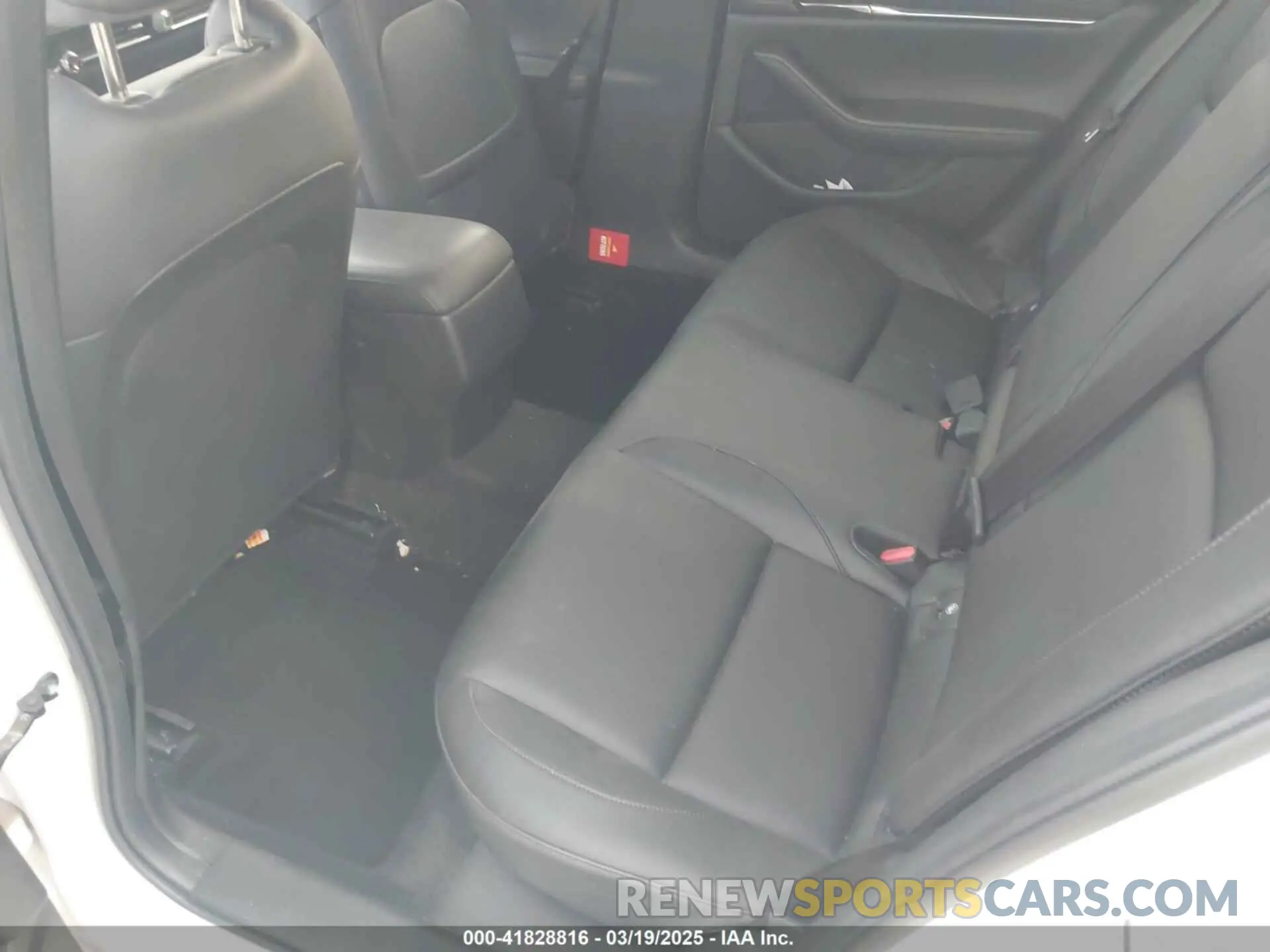8 Photograph of a damaged car JM1BPACL6K1109964 MAZDA MAZDA3 2019