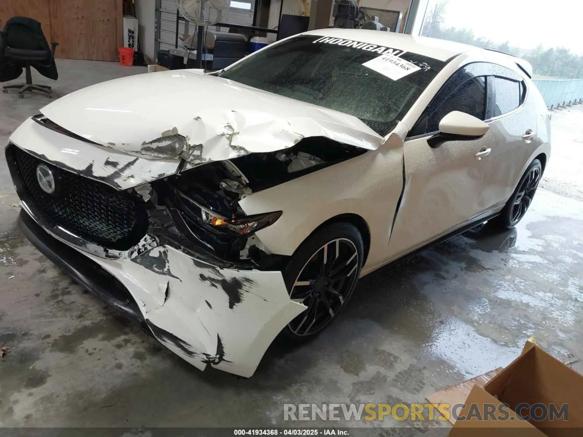 2 Photograph of a damaged car JM1BPAJM0K1120549 MAZDA MAZDA3 2019