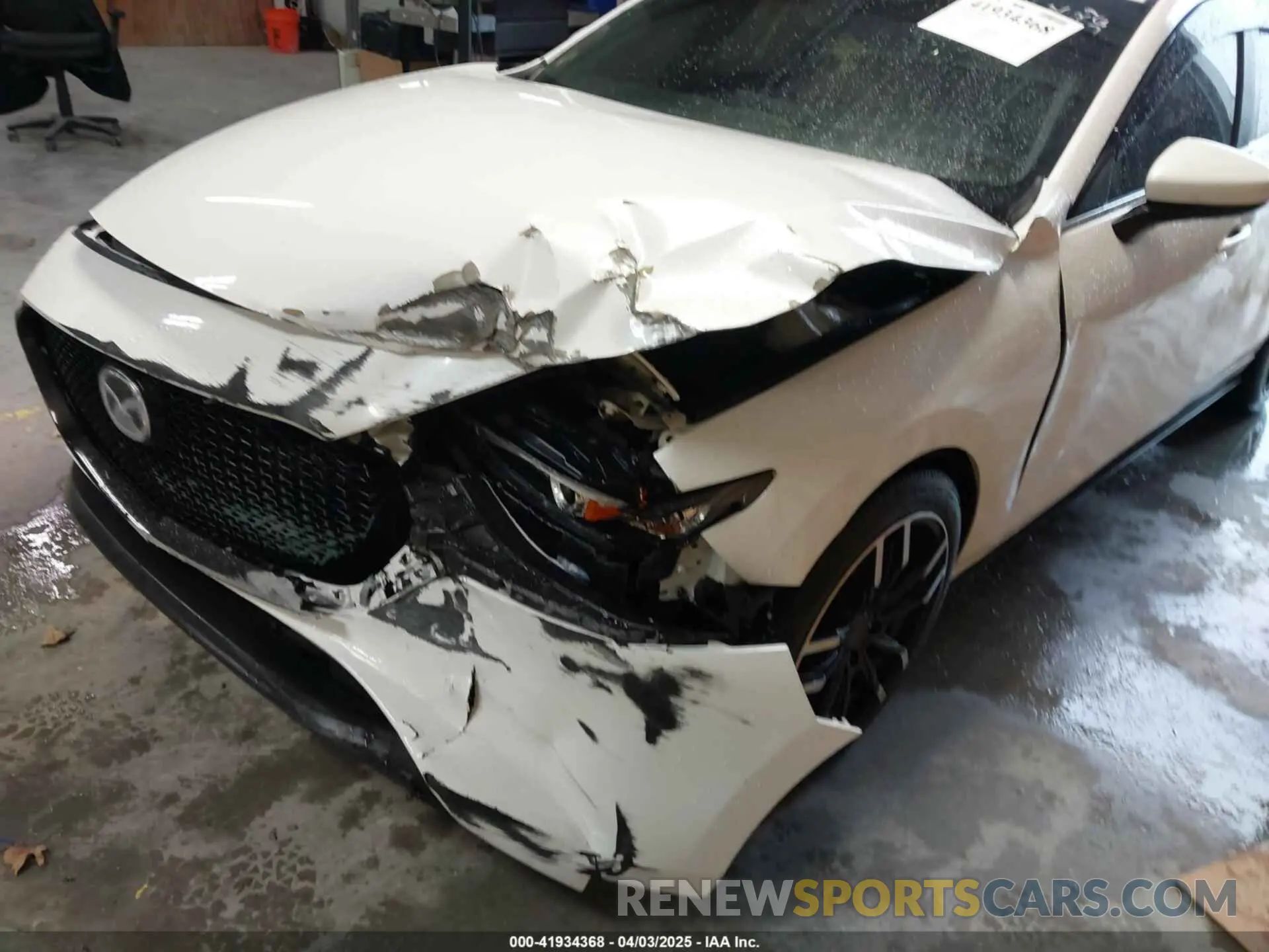 6 Photograph of a damaged car JM1BPAJM0K1120549 MAZDA MAZDA3 2019
