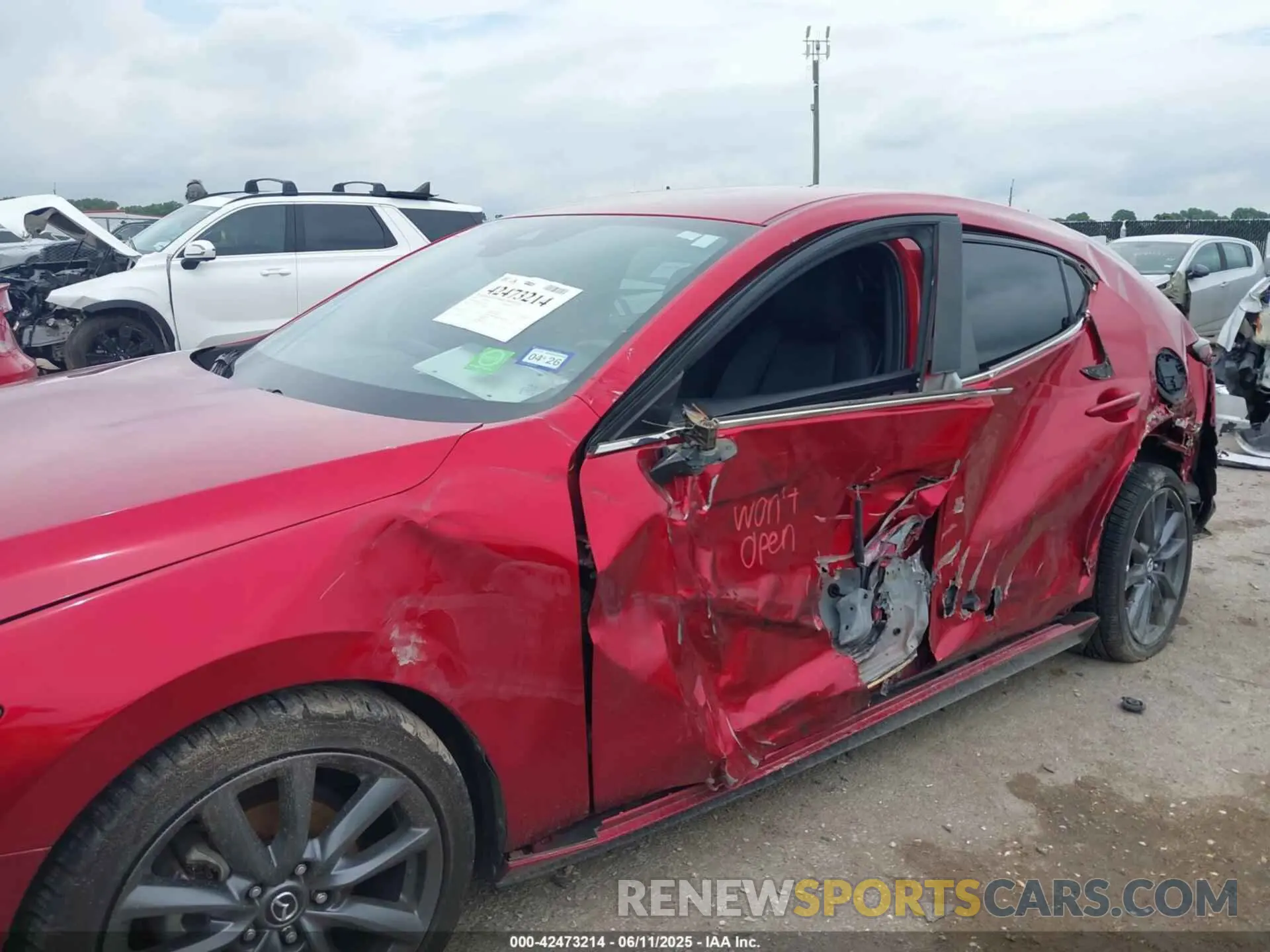 6 Photograph of a damaged car JM1BPAJM7K1133105 MAZDA MAZDA3 2019