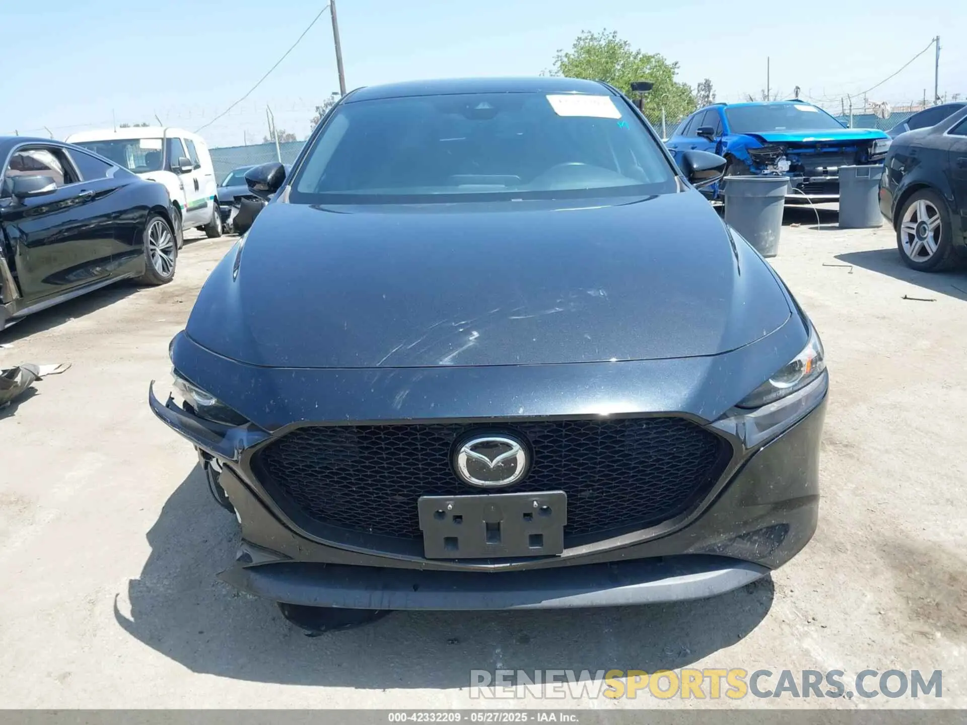 12 Photograph of a damaged car JM1BPAMM1K1139400 MAZDA MAZDA3 2019