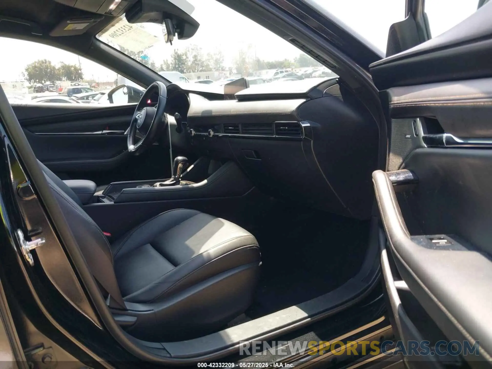 5 Photograph of a damaged car JM1BPAMM1K1139400 MAZDA MAZDA3 2019