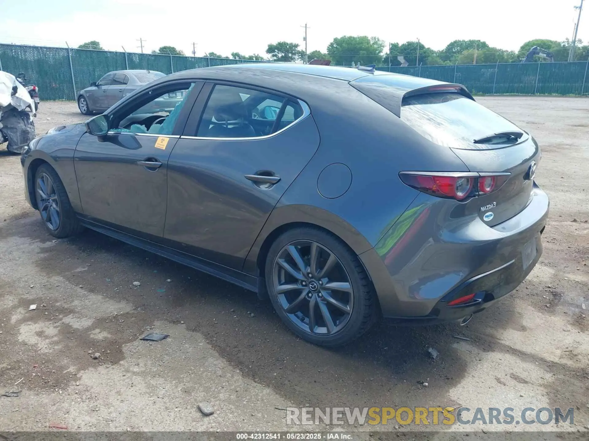 3 Photograph of a damaged car JM1BPAMM6K1142597 MAZDA MAZDA3 2019